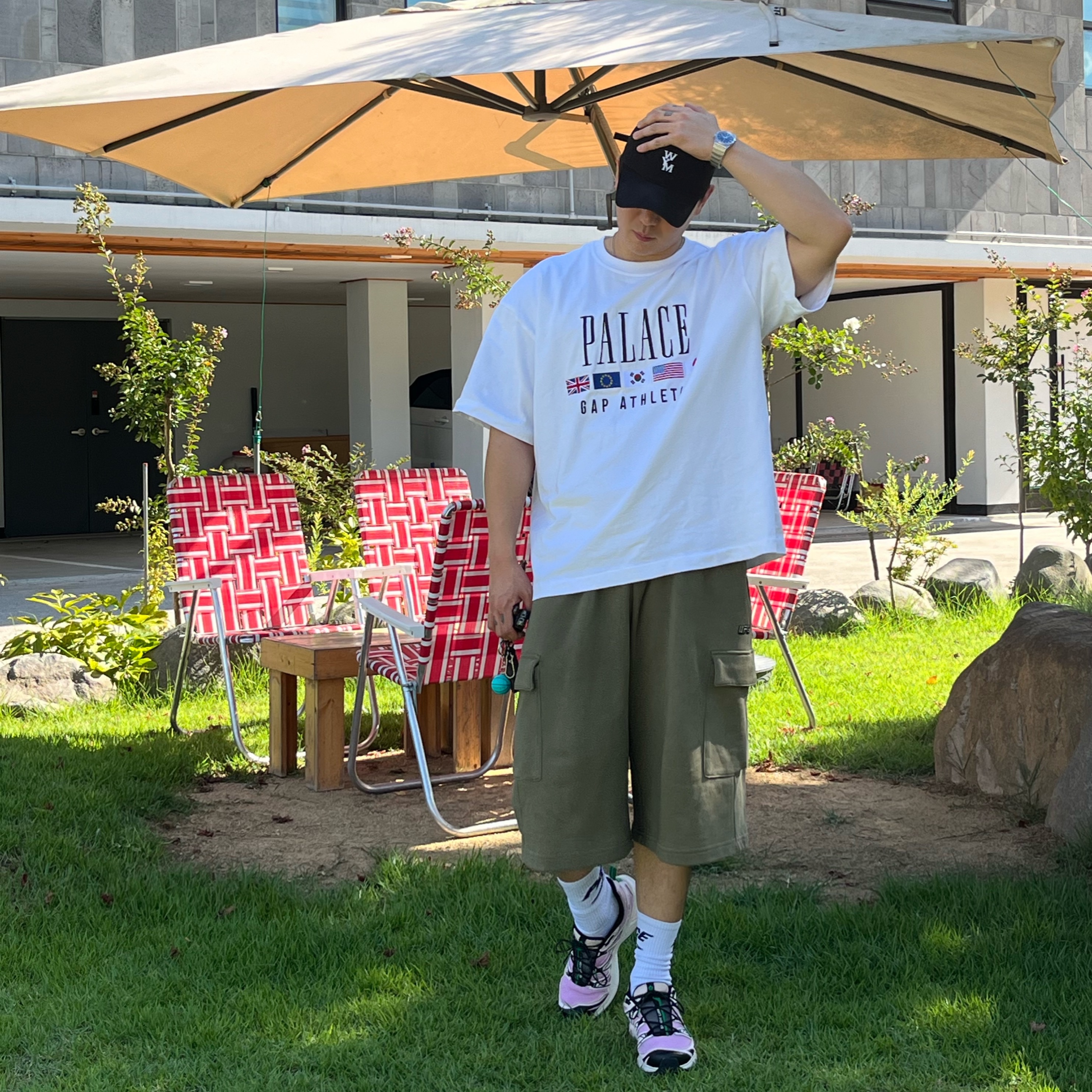 Palace x Gap Heavy Jersey T-Shirt White - 24SS, Salomon x Sandy Liang XT-6 Expanse Cradle Pink 착용 스타일 - 1