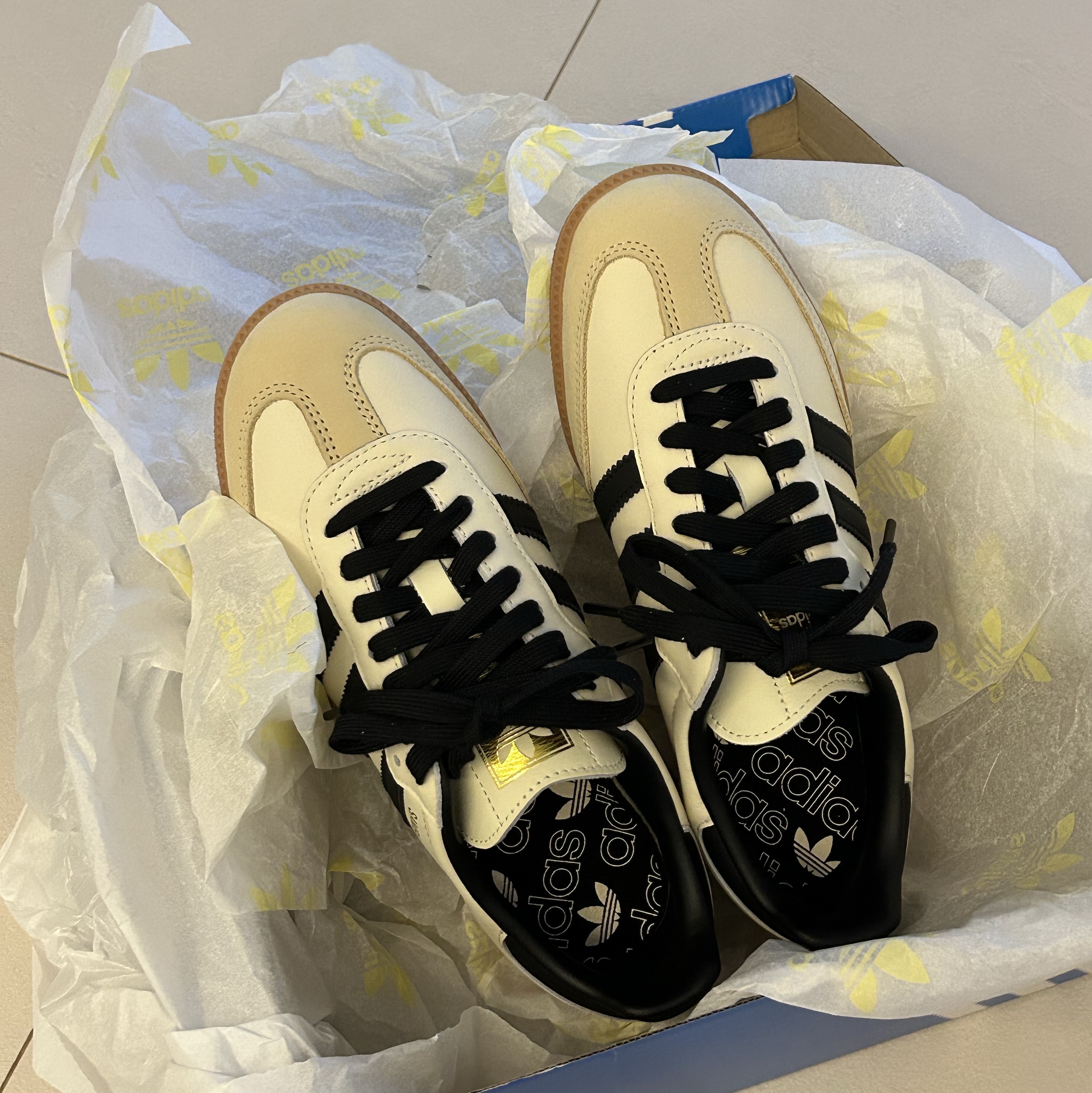 (W) Adidas Samba OG Cream White Core Black 착용 스타일