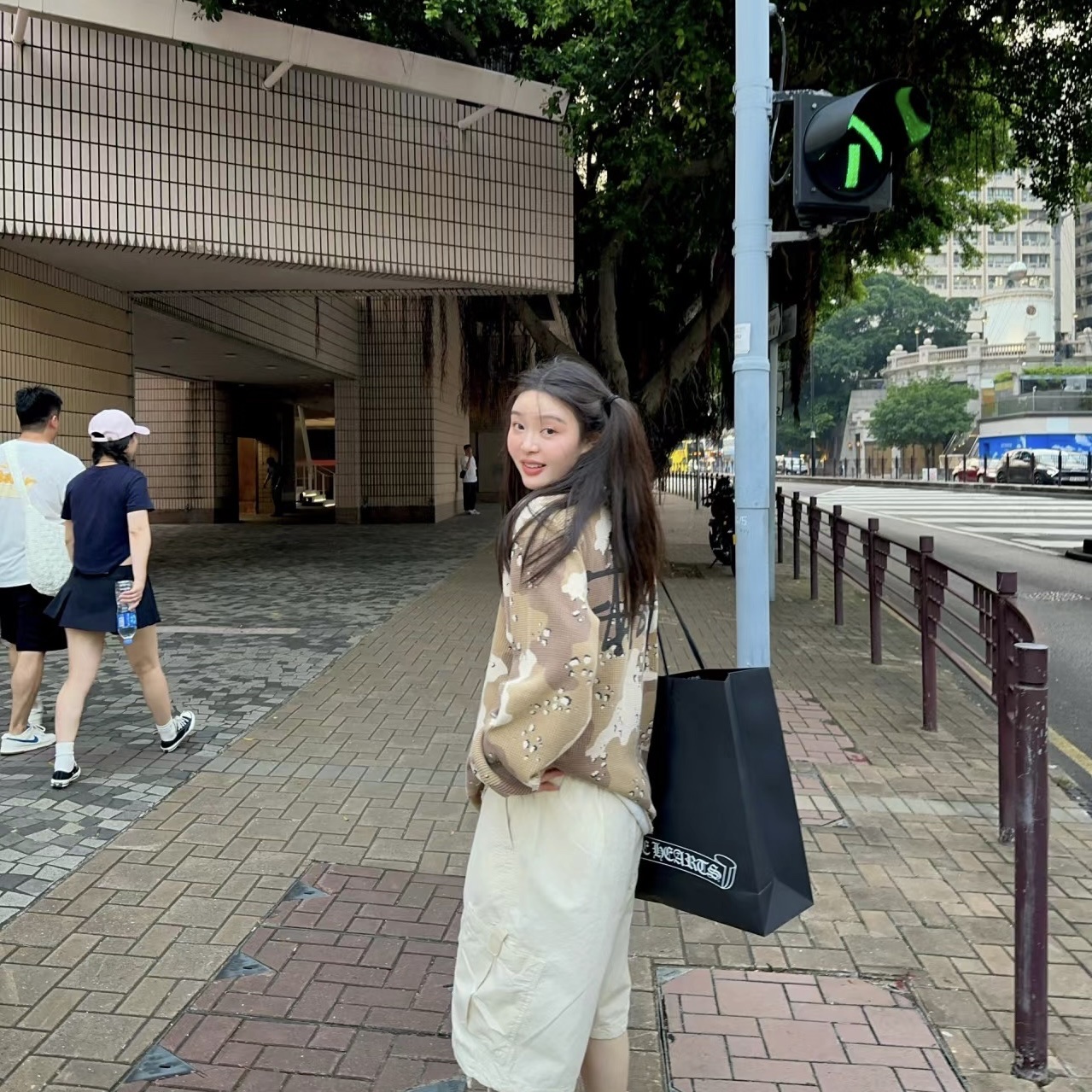 Stussy Raglan Thermal LS Crew Desert Camo 착용 스타일 - 1