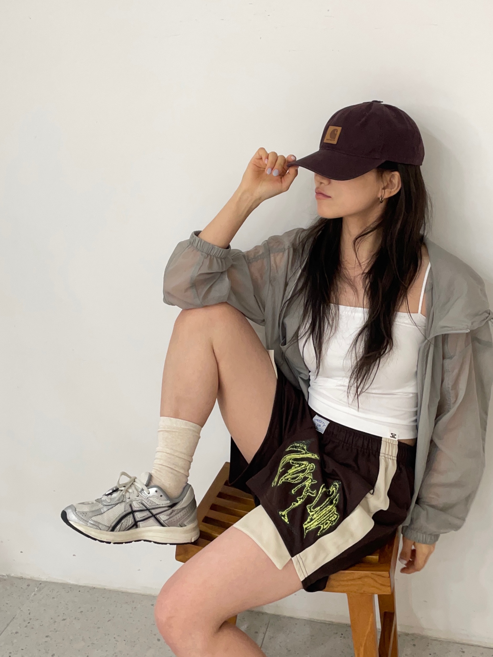 Carhartt Canvas Cap Blackberry, Asics Jog 100 S White Black - 2E Wide 착용 스타일 - 1