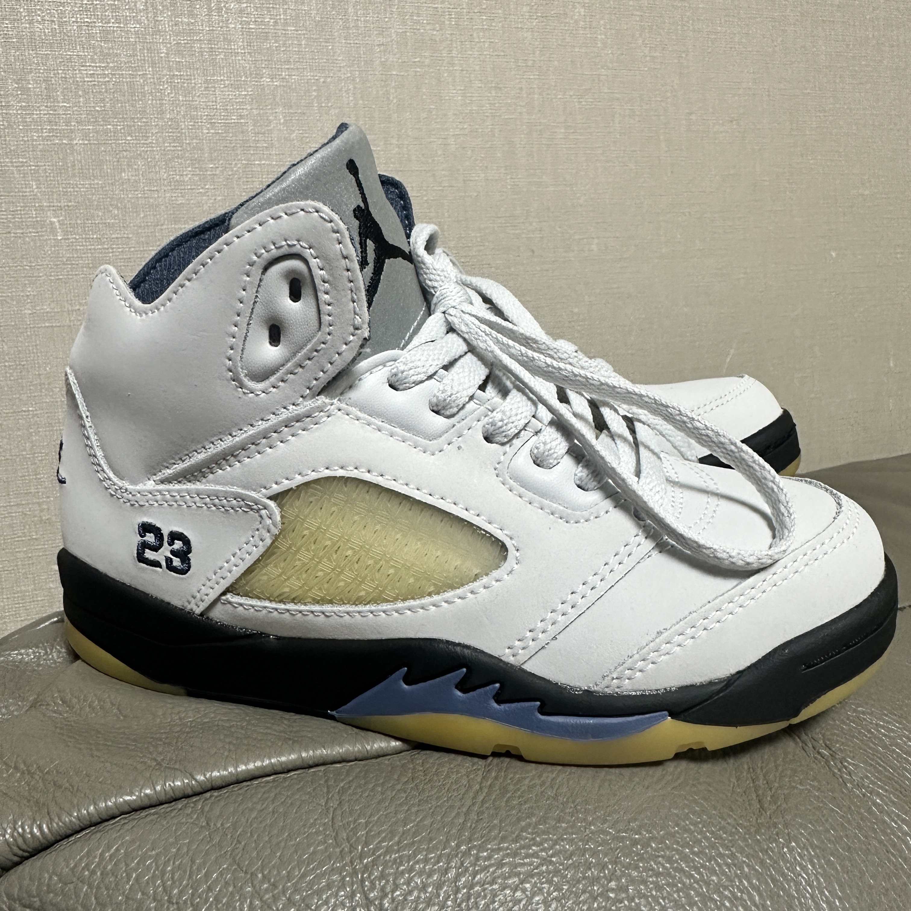 (PS) Jordan 5 x A Ma Maniere Retro Dawn 착용 스타일 - 1
