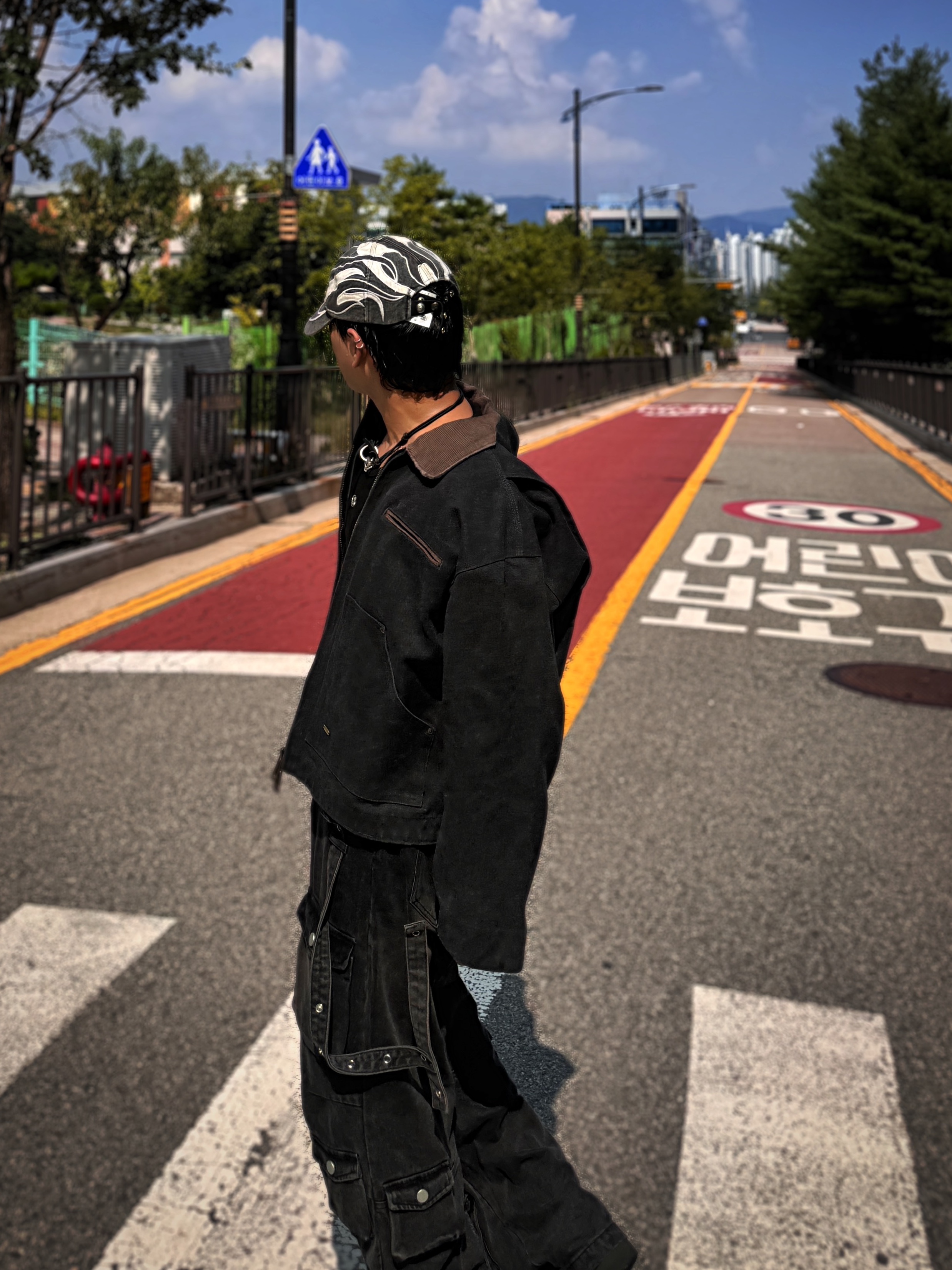 Thug Club Chopper Cap Black, Our Legacy Ladon Leather Keychain Black 착용 스타일 - 6