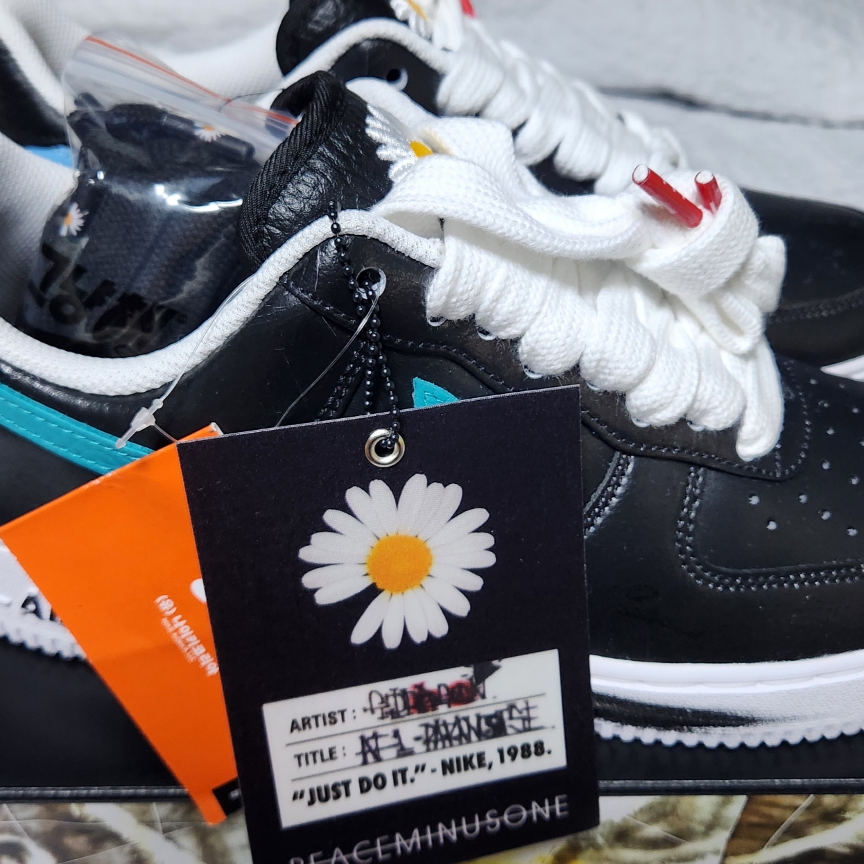 Nike x Peaceminusone Air Force 1 Low Para-Noise 3.0 Black and Multicolor 착용 스타일