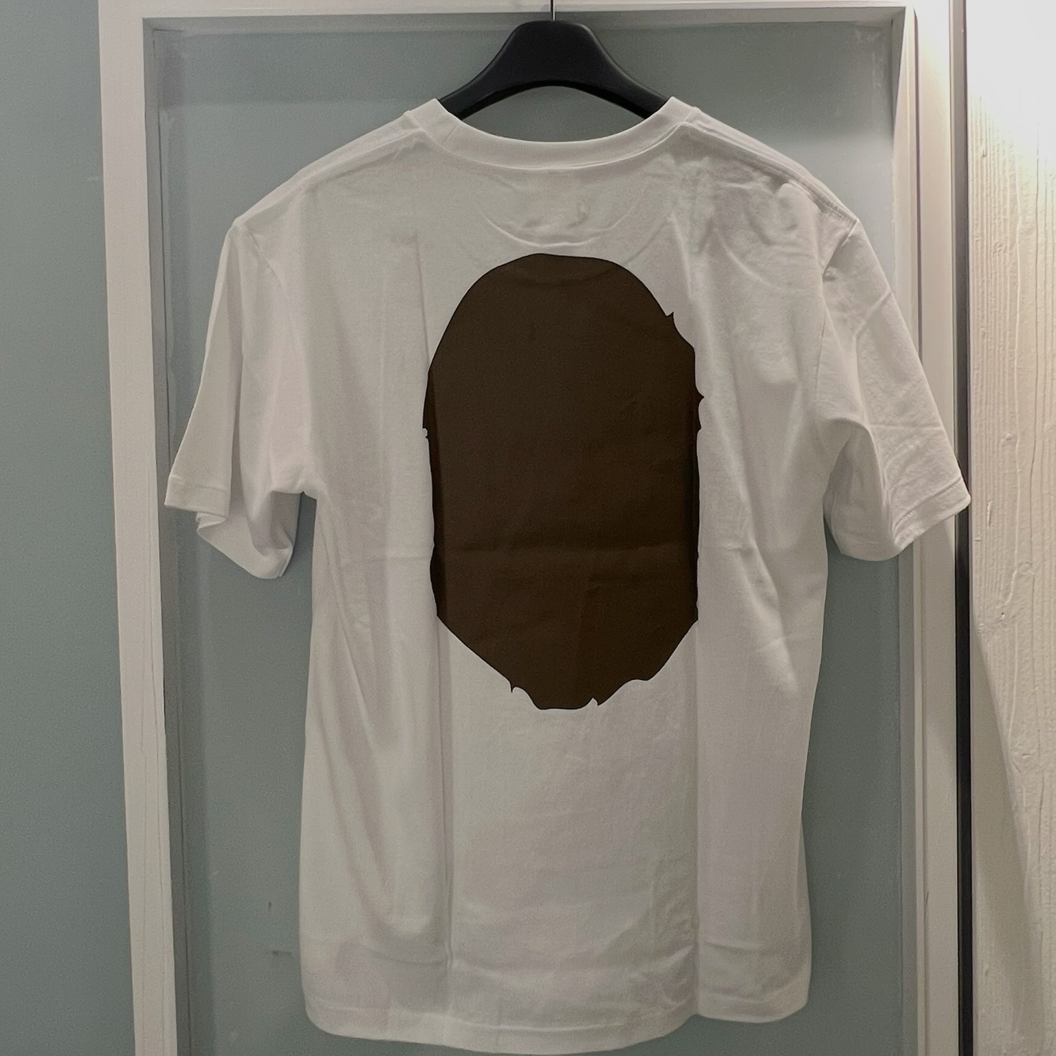 BAPE Big Ape Head T-Shirt Black, BAPE Big Ape Head T-Shirt White 착용 스타일 - 8