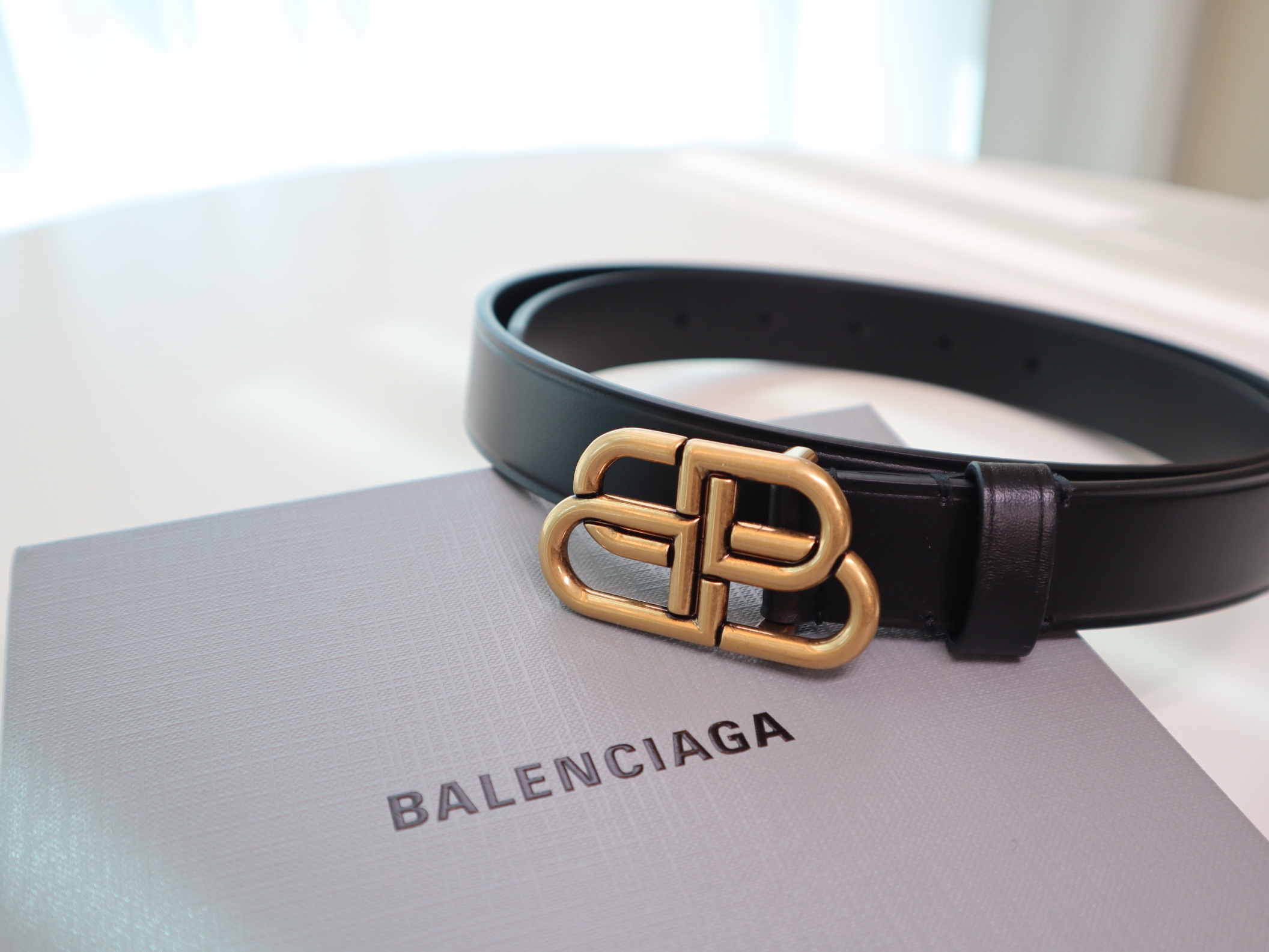 (W) Balenciaga BB Thin Belt Black, (W) Balenciaga BB Thin Belt Black 착용 스타일 - 2