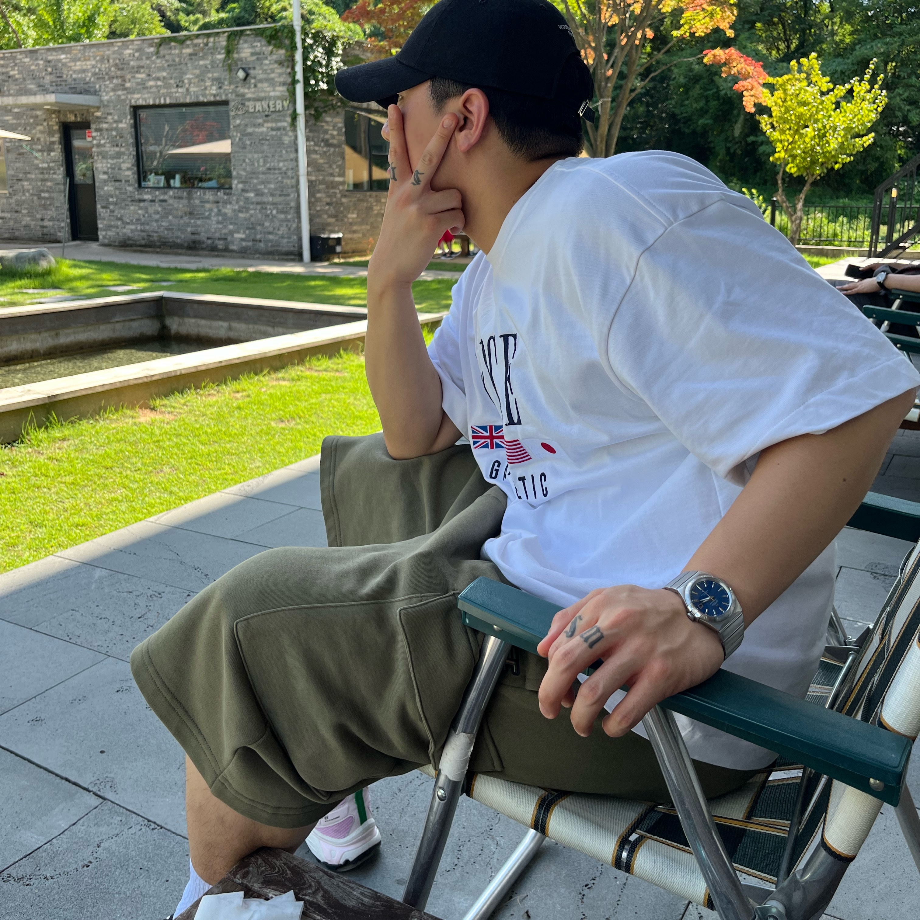 Palace x Gap Heavy Jersey T-Shirt White - 24SS, Salomon x Sandy Liang XT-6 Expanse Cradle Pink 착용 스타일 - 3