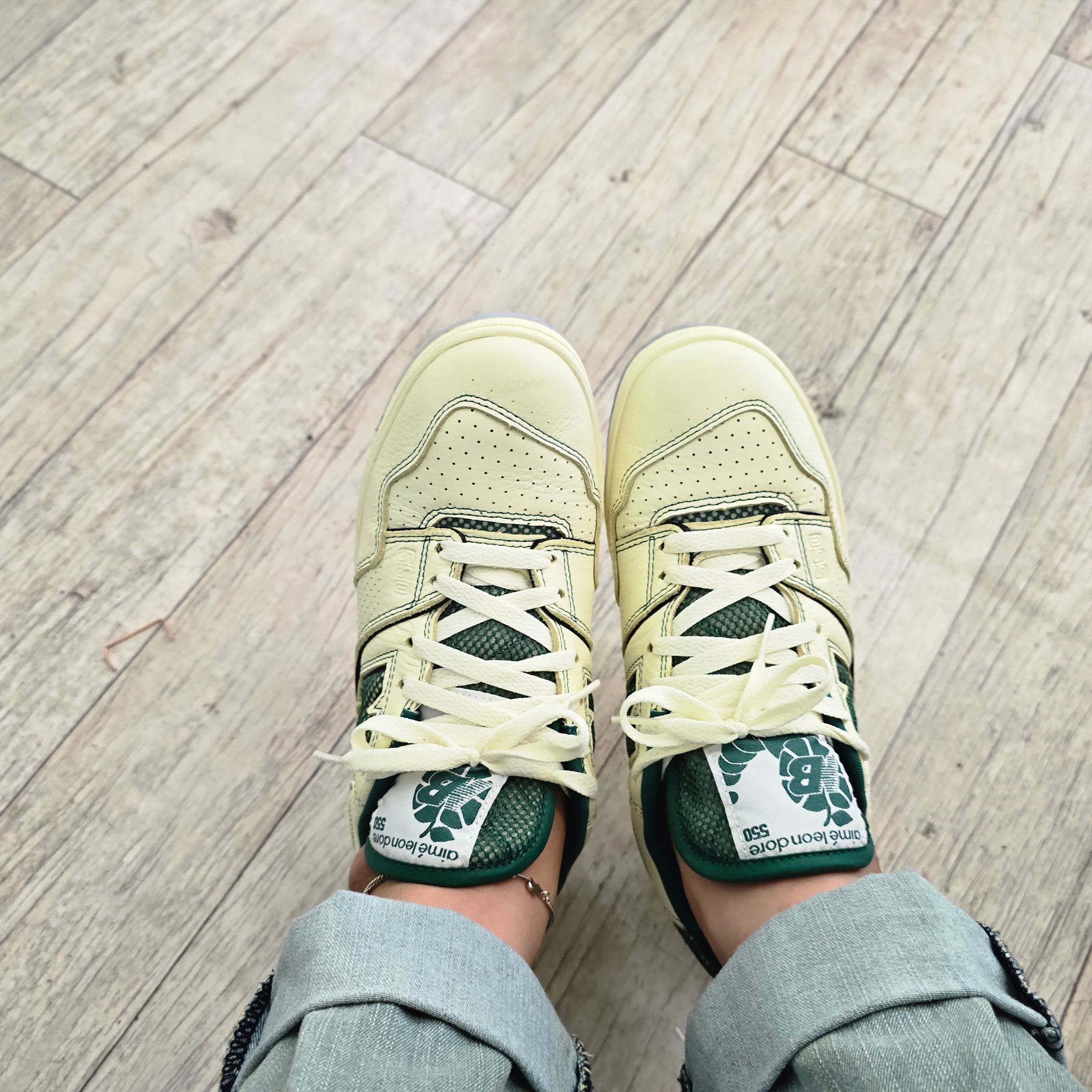 New Balance x Aime Leon Dore 550 Dawn Glow Classic Pine 착용 스타일 - 1
