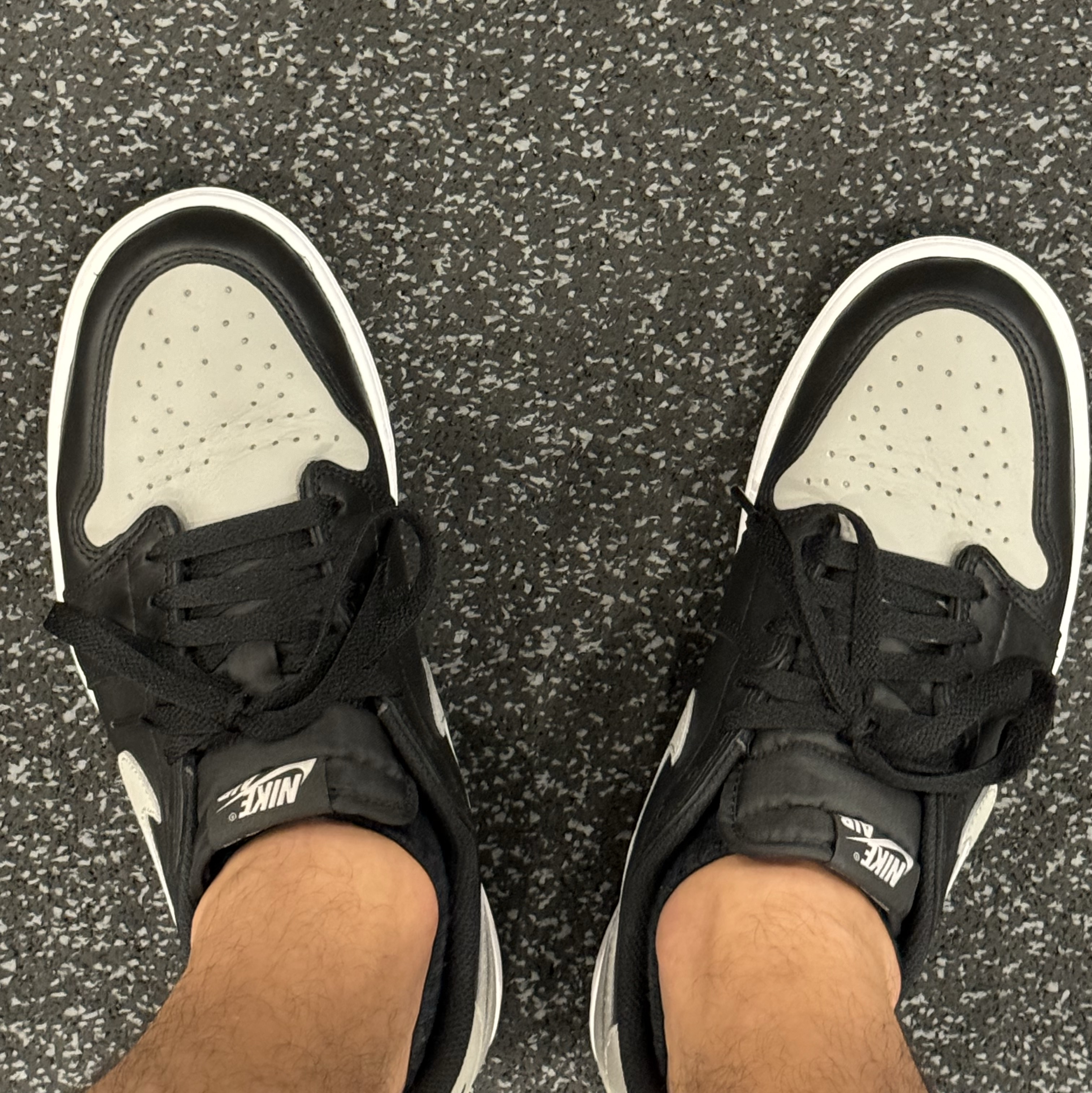 Jordan 1 Retro Low OG Shadow 착용 스타일