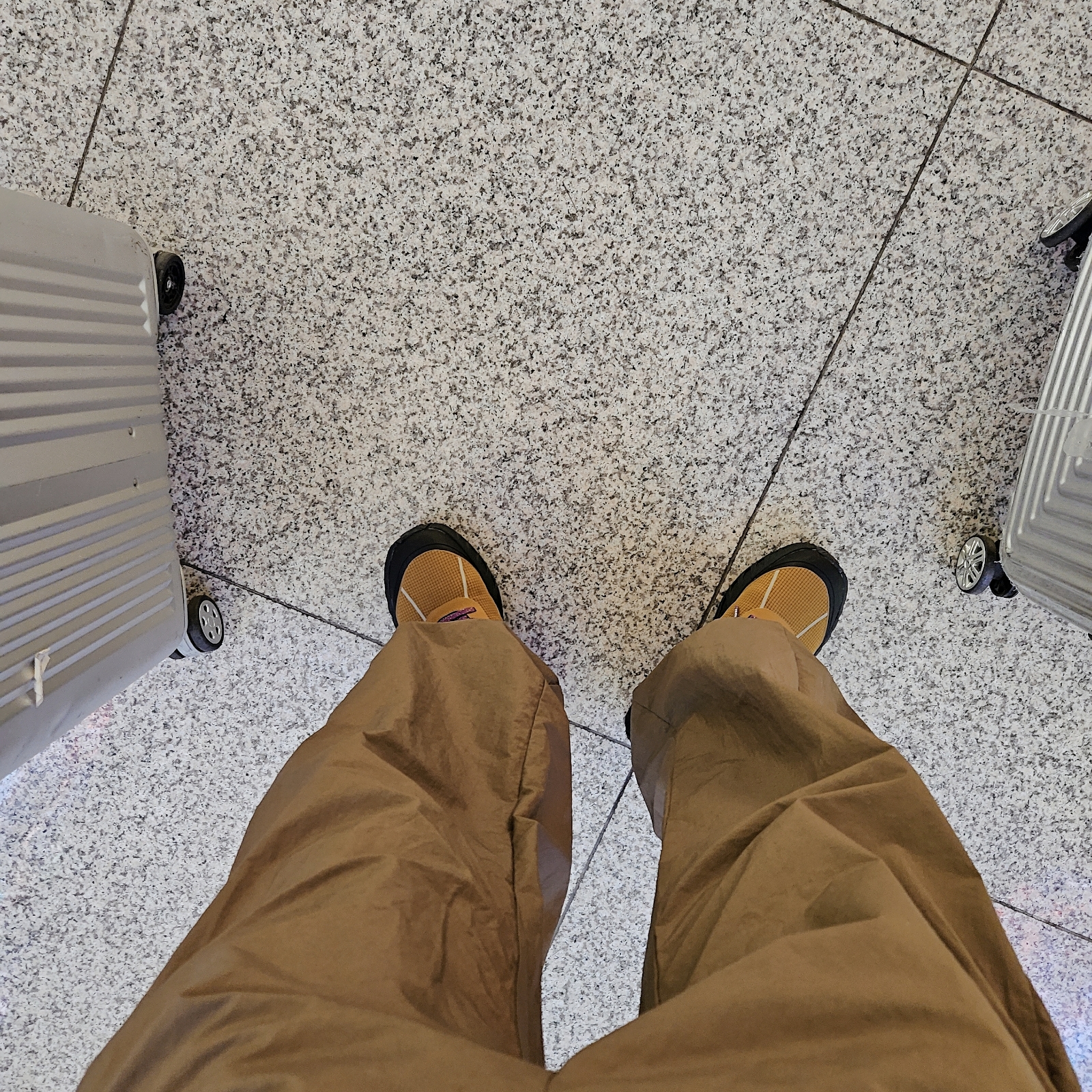 Norda 002 Oak, Sansan Gear Side Snap Pants Brown - 22FW 착용 스타일 - 2