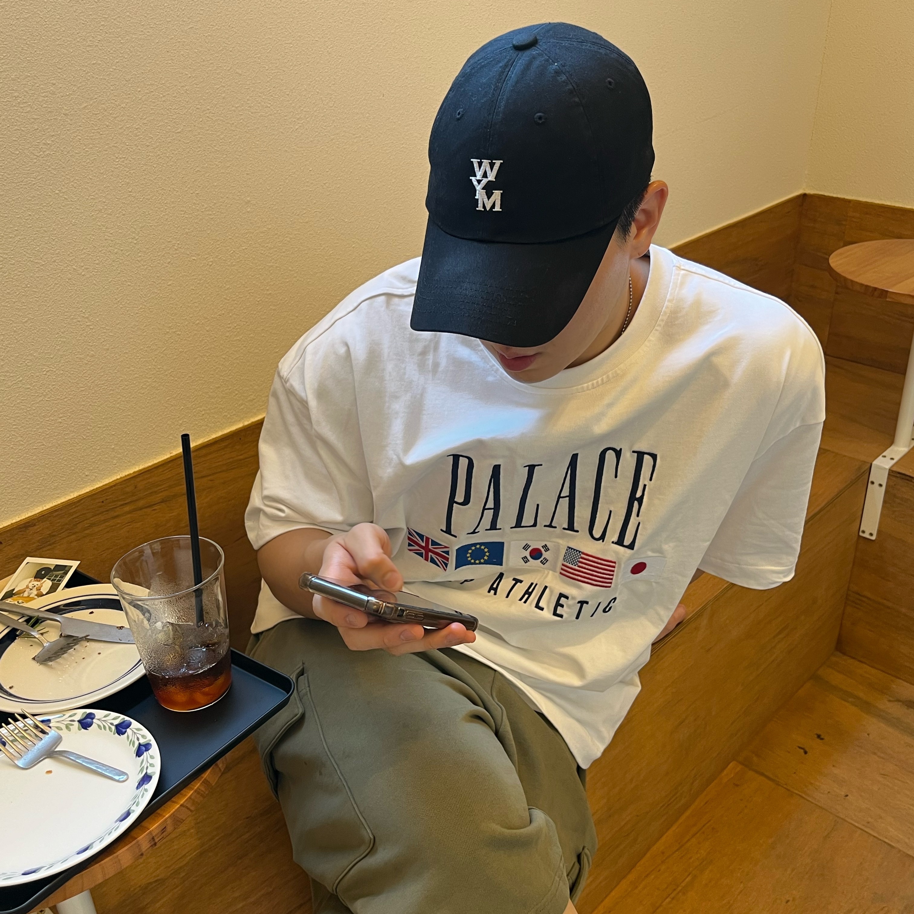 Palace x Gap Heavy Jersey T-Shirt White - 24SS, Salomon x Sandy Liang XT-6 Expanse Cradle Pink 착용 스타일 - 2