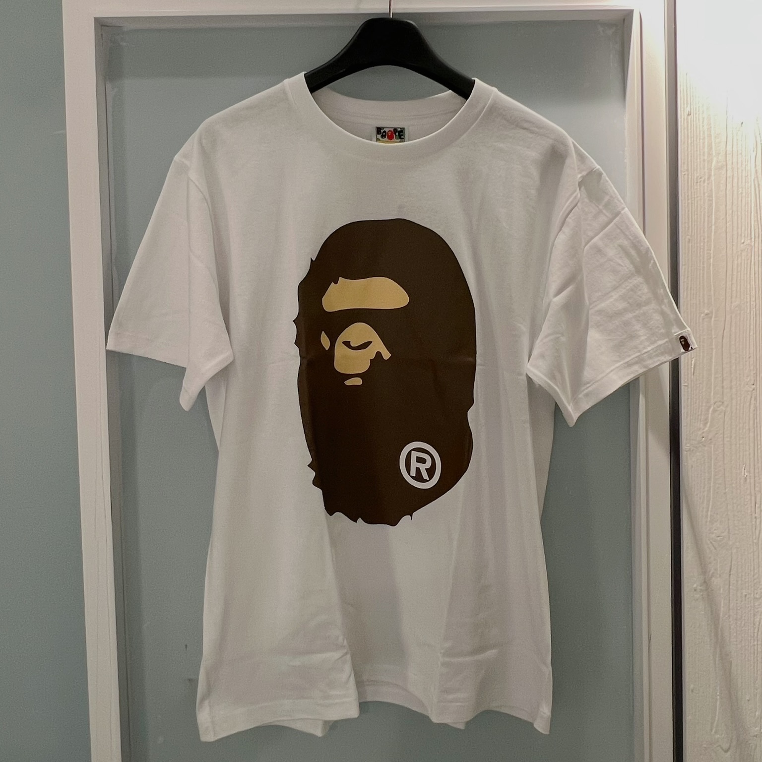 BAPE Big Ape Head T-Shirt Black, BAPE Big Ape Head T-Shirt White 착용 스타일 - 9