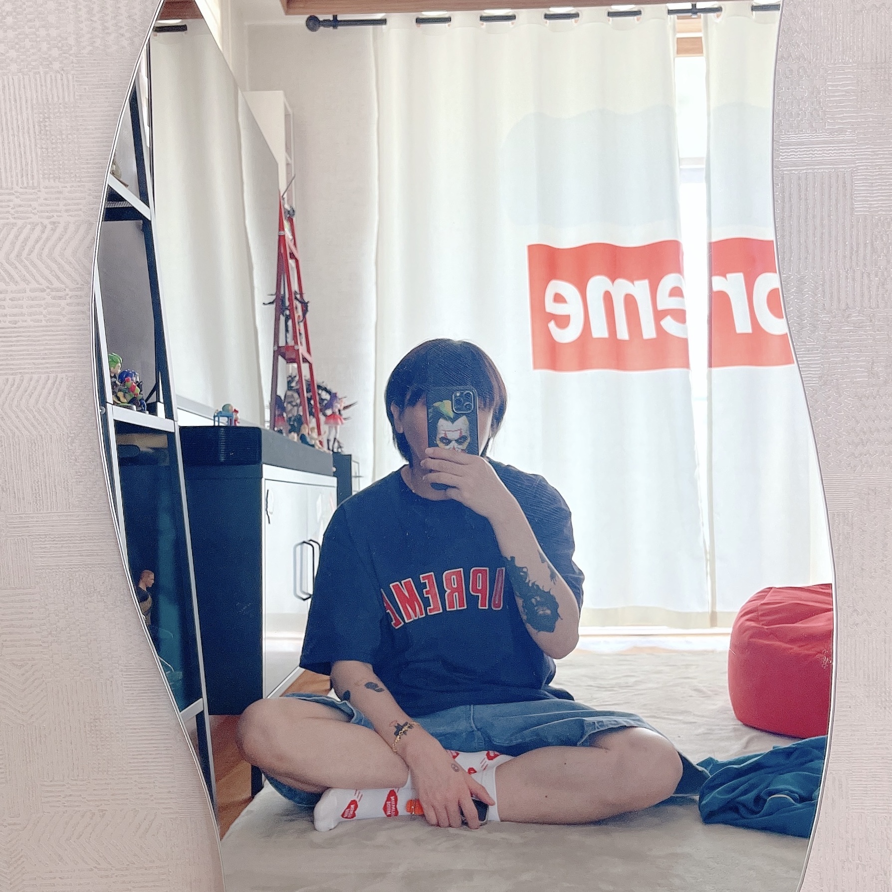 Supreme Cracked Arc S/S Top Navy - 24SS 착용 스타일