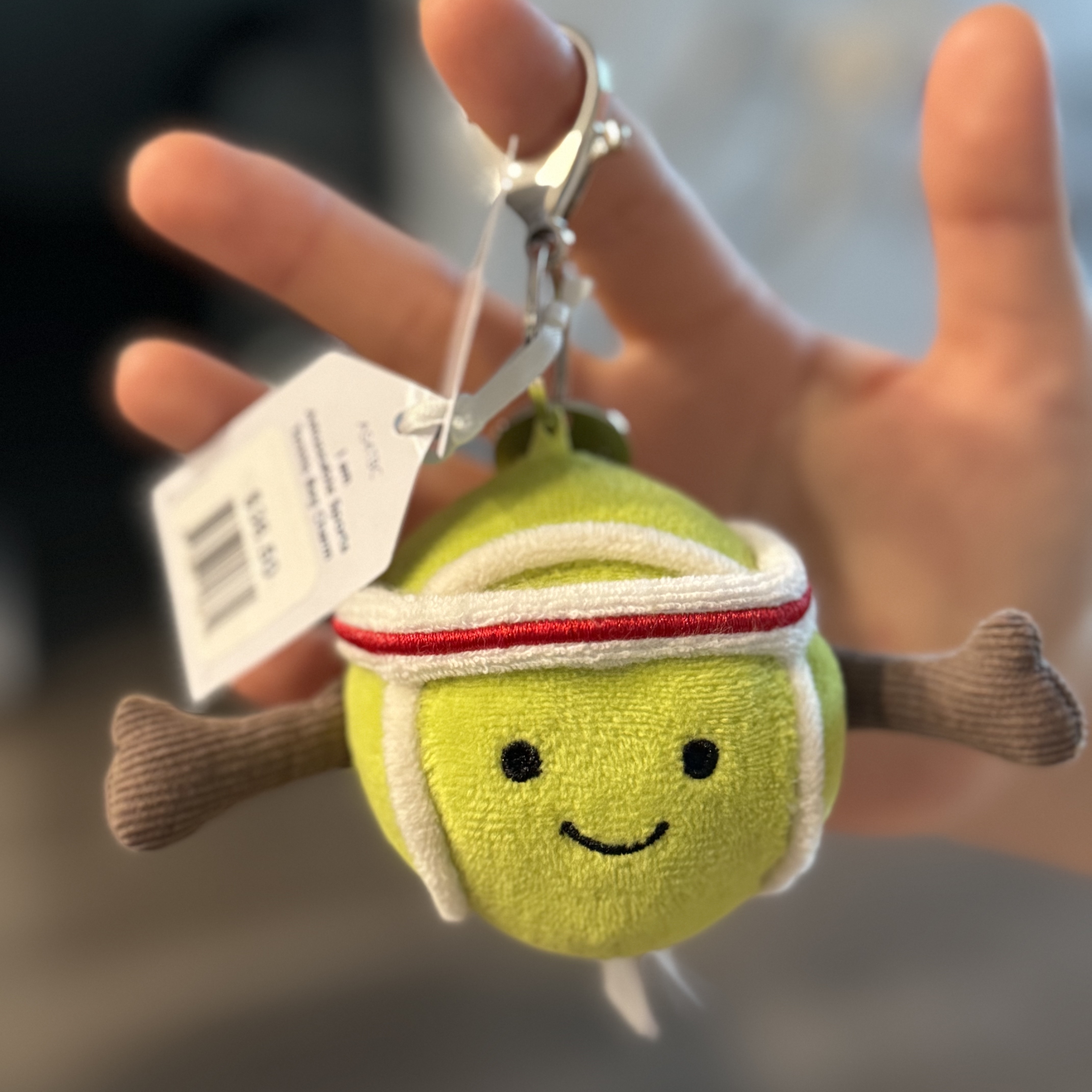 Jellycat Amuseables Sports Tennis Bag Charm Yellow 착용 스타일