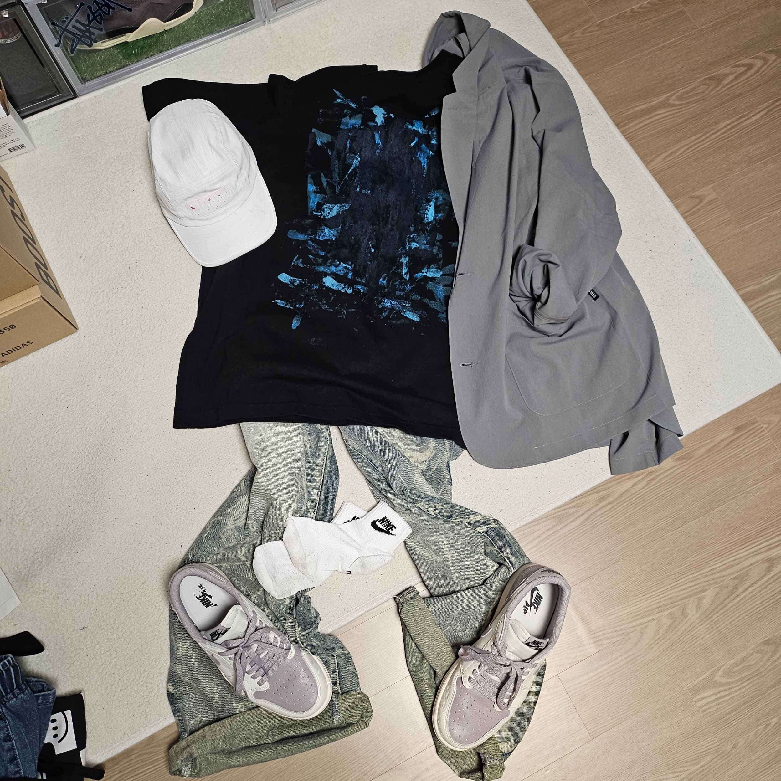 Supreme x MM6 Maison Margiela Painted Camp Cap White - 24SS, Jordan 1 Retro Low OG Atmosphere Grey 착용 스타일 - 1