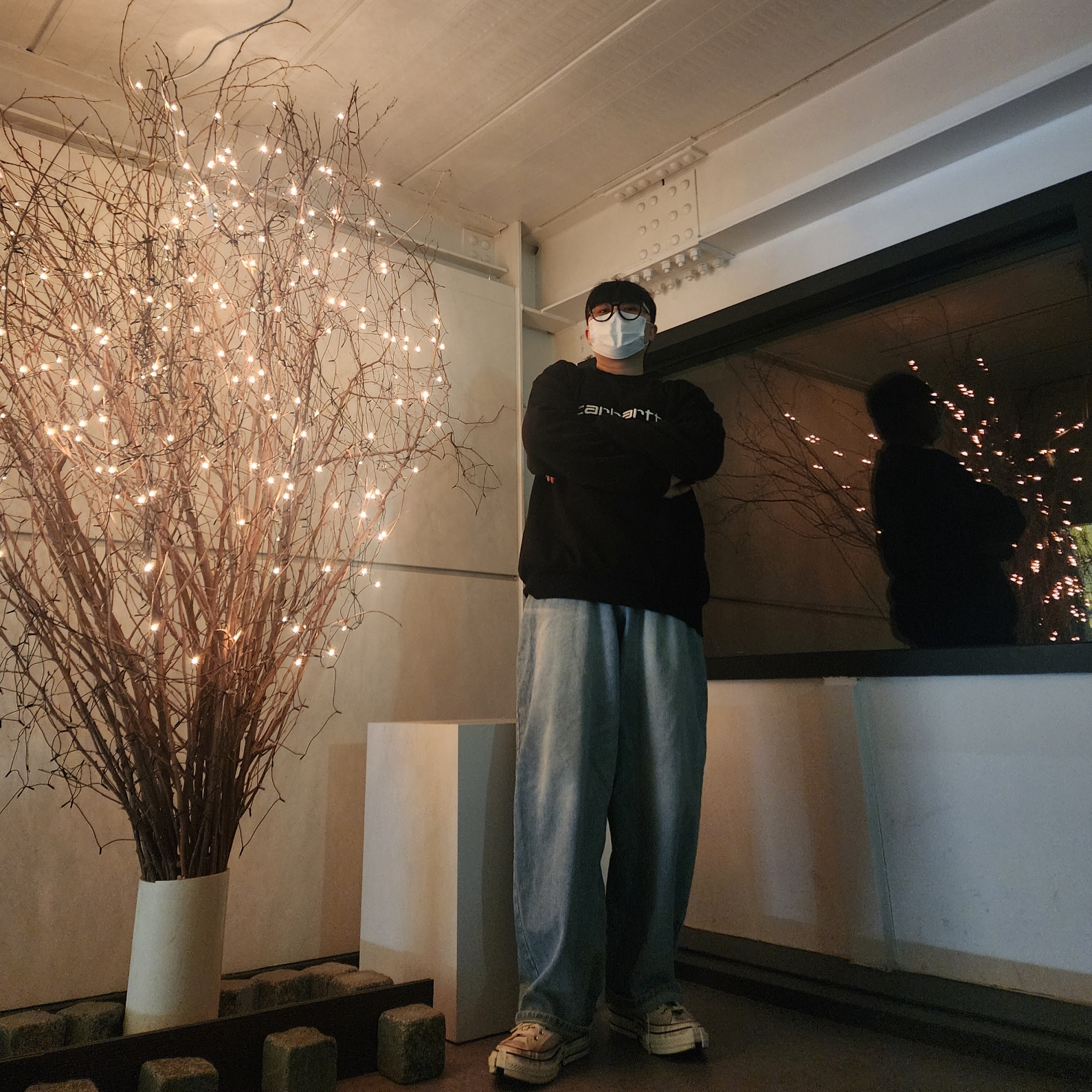 Converse x Feng Chen Wang Chuck 70 Ox 2-in-1 Brown Rice, Carhartt WIP Carhartt Sweatshirt Black White 착용 스타일 - 1