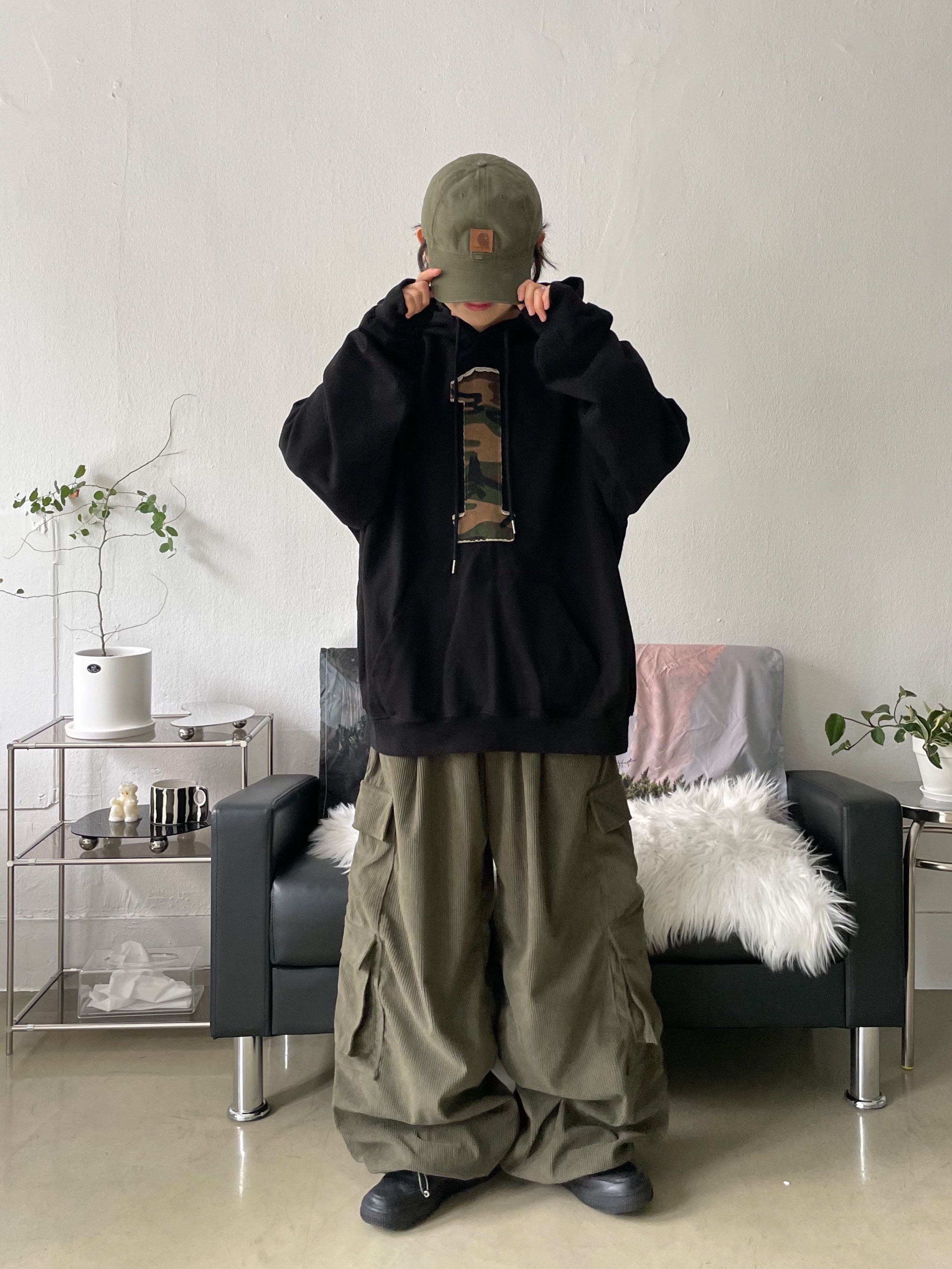 Carhartt Canvas Cap Army Green, (W) Nike Air Force 1 '07 Low Triple Black 착용 스타일 - 1
