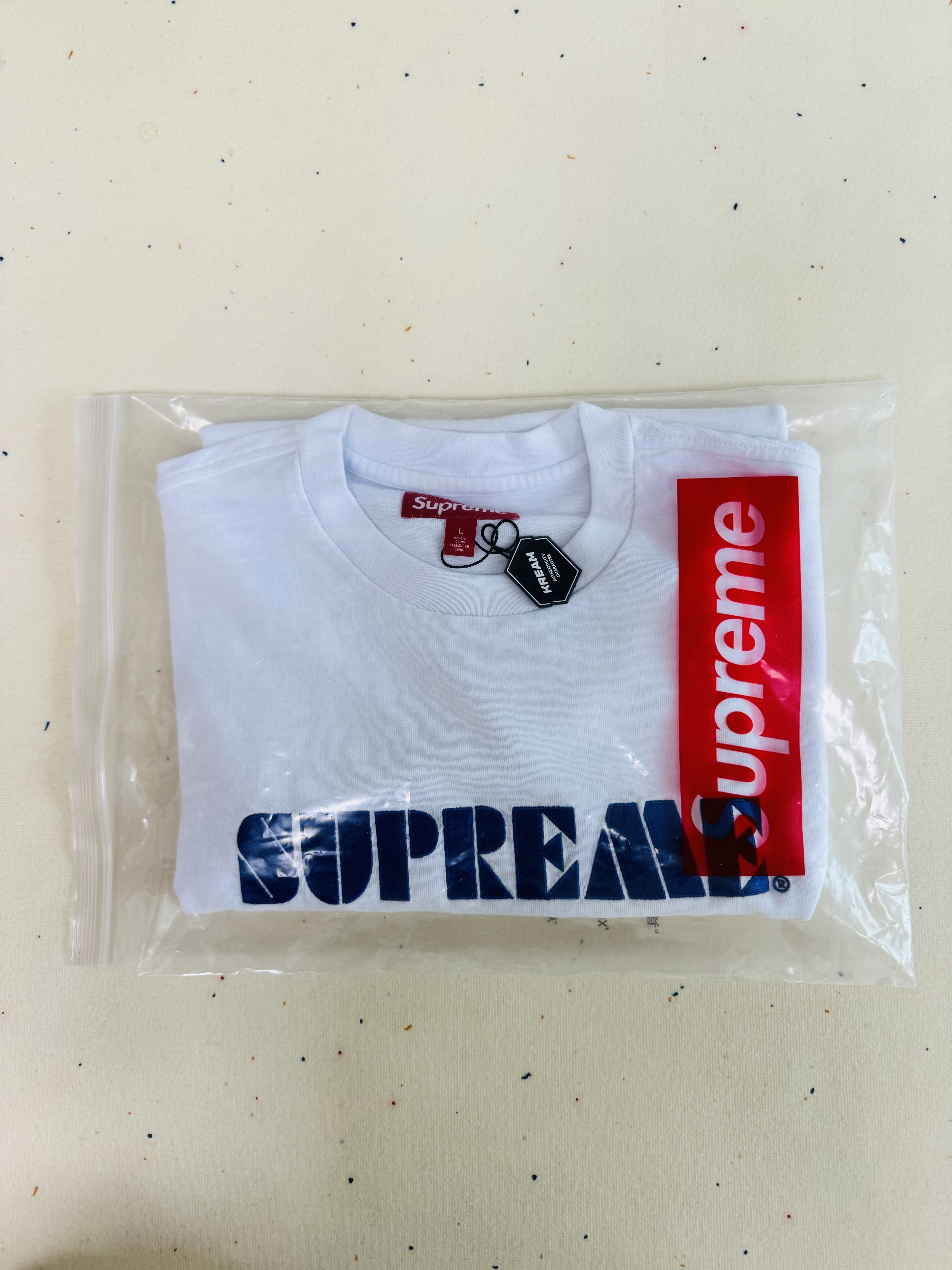 Supreme Stencil Embroidered S/S Top White - 24SS 착용 스타일 - 2