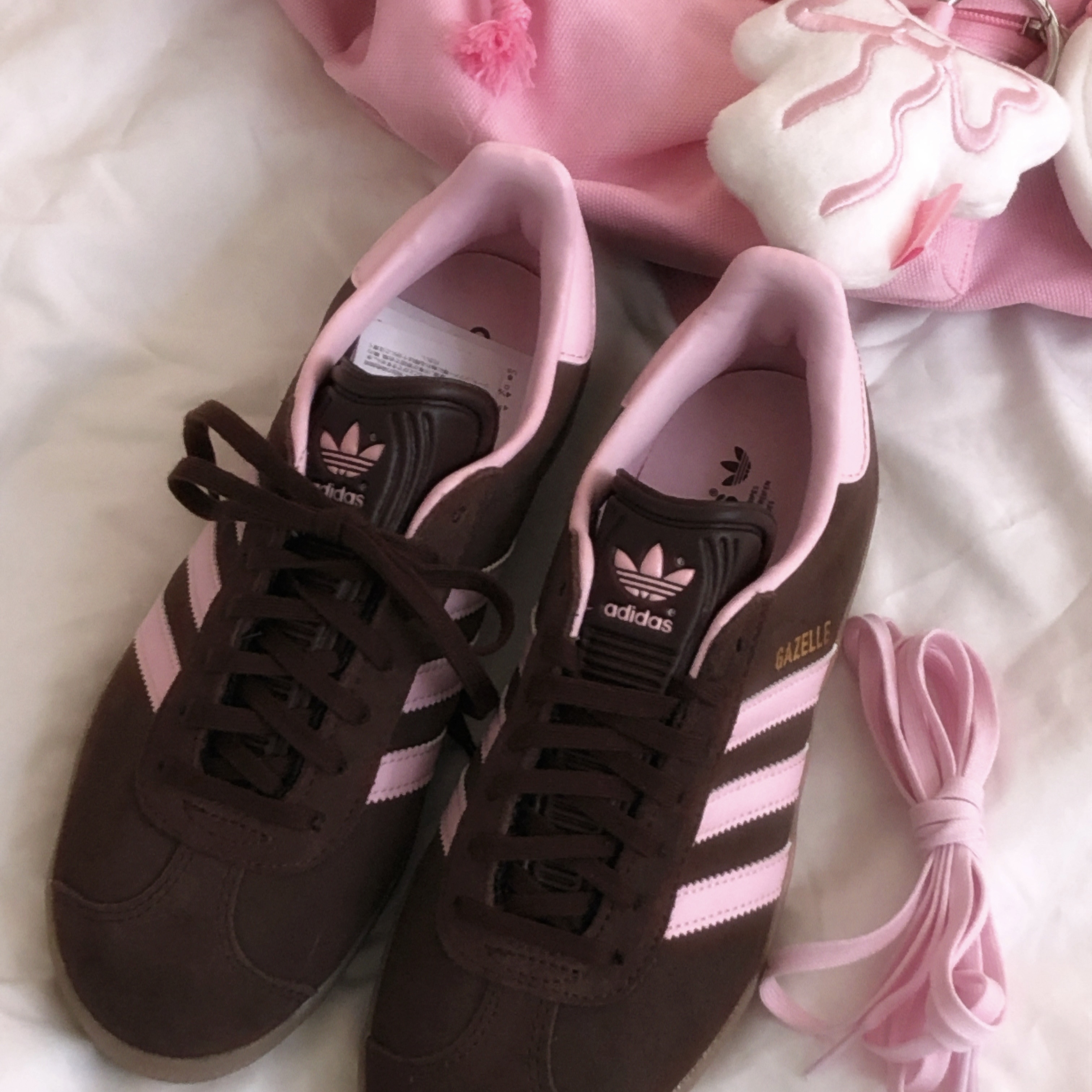 Adidas Gazelle Auburn Clear Pink 착용 스타일 - 1