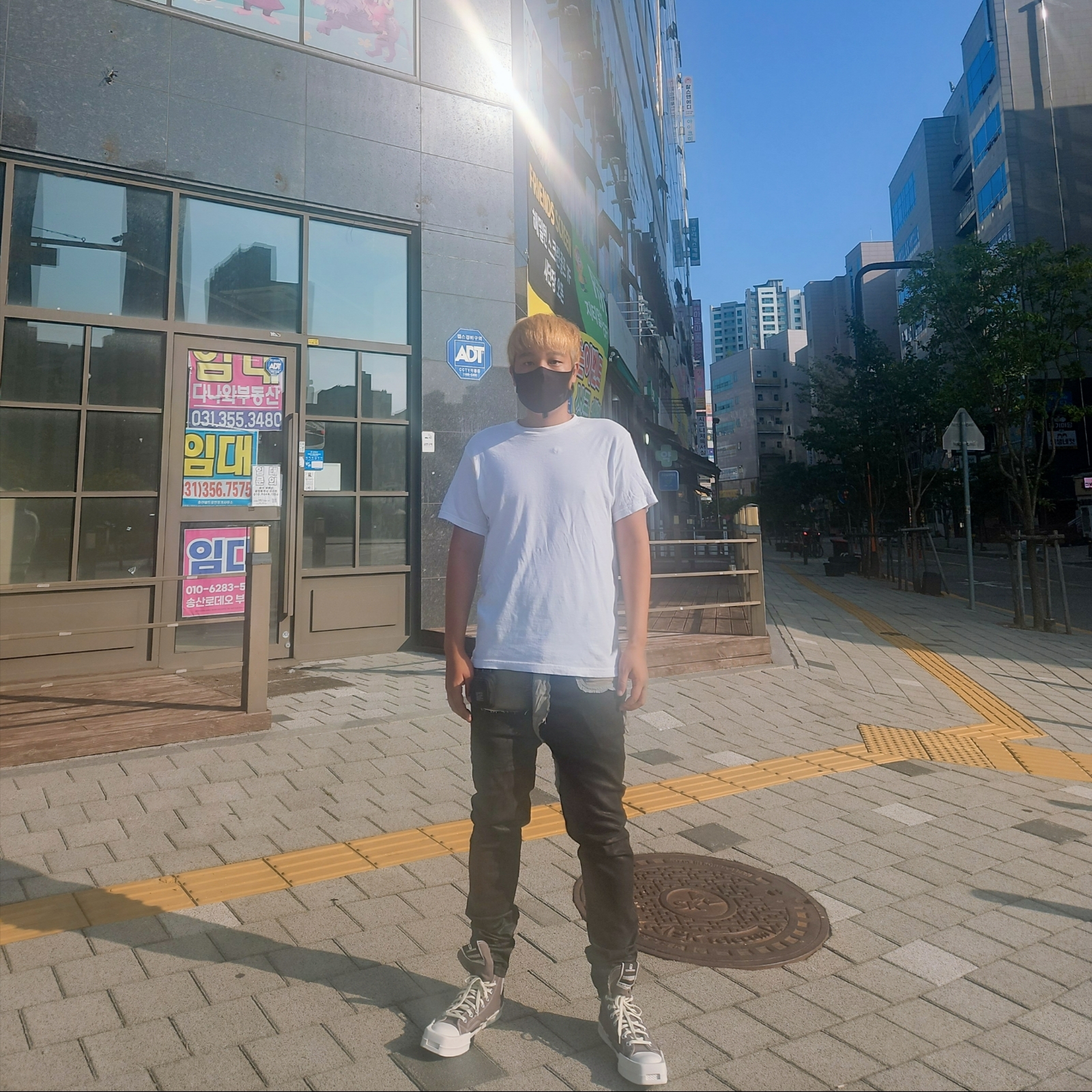 Converse x Drkshdw Turbodrk Chuck 70 Hi Laceless Iron 착용 스타일 - 1
