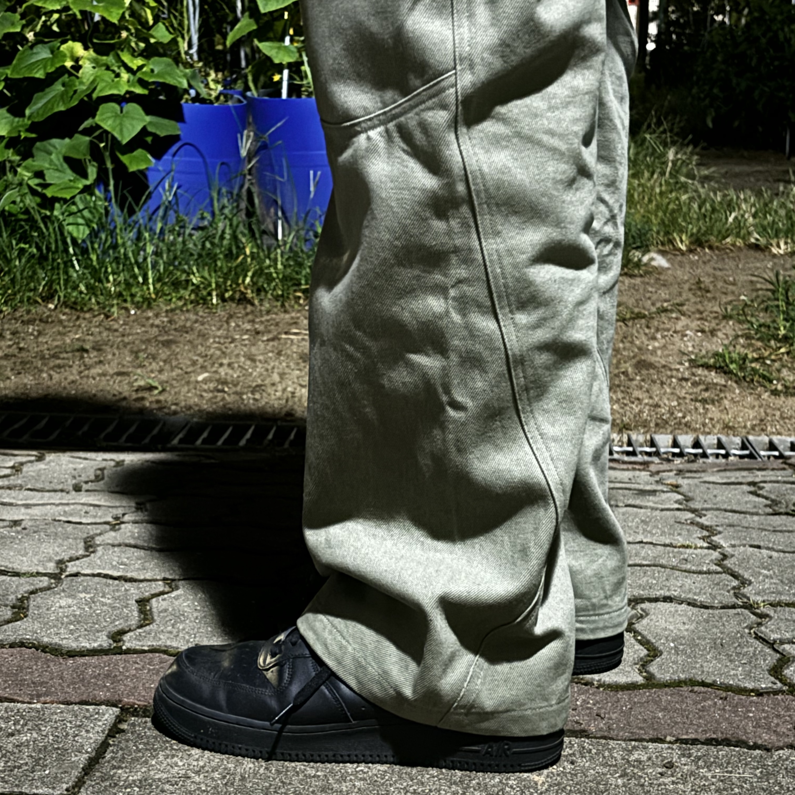 Sansan Gear Covering Pants Light Khaki - 24SS, Arc'teryx Heliad 10 Backpack Black 착용 스타일 - 3
