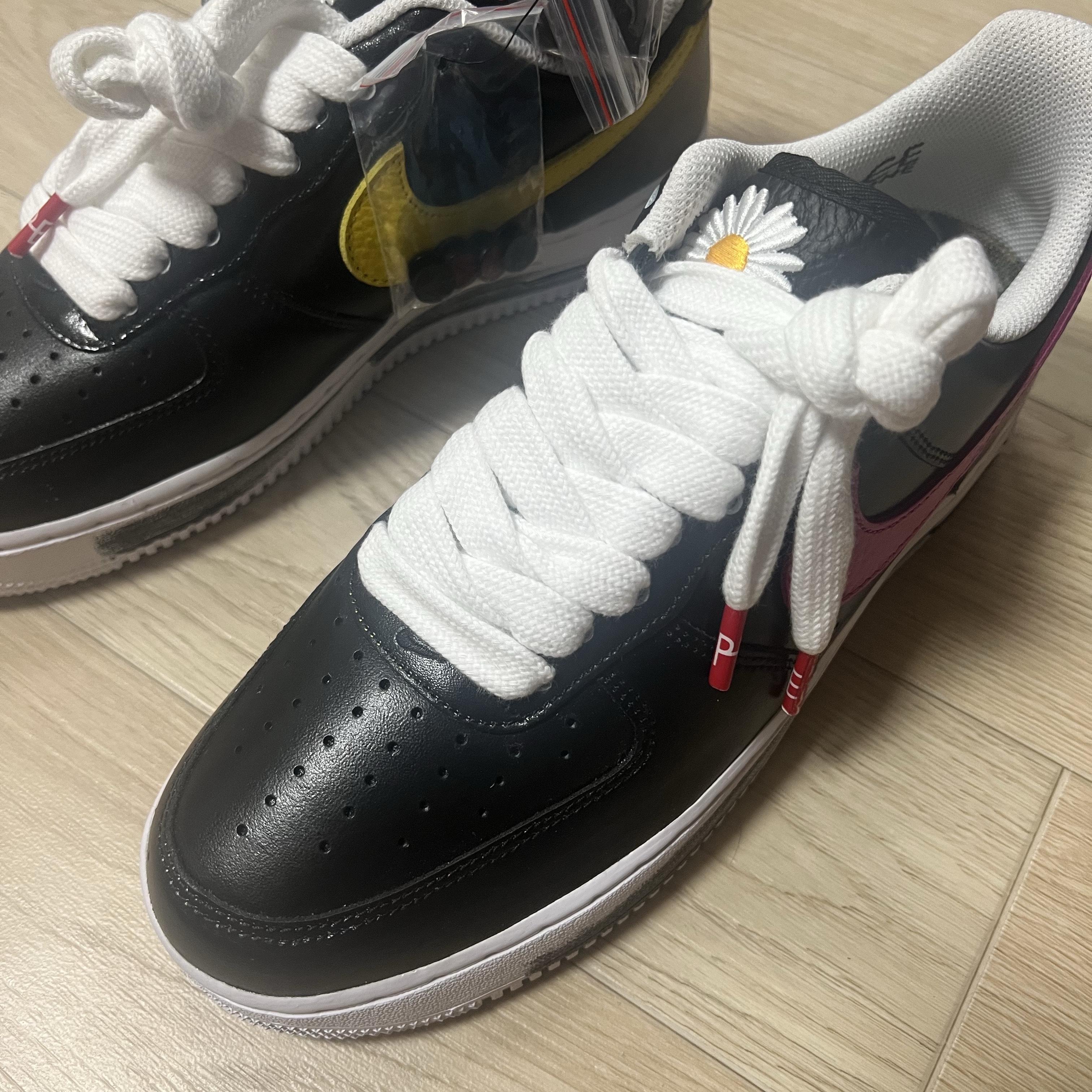 Nike x Peaceminusone Air Force 1 Low Para-Noise 3.0 Black and Multicolor 착용 스타일 - 2