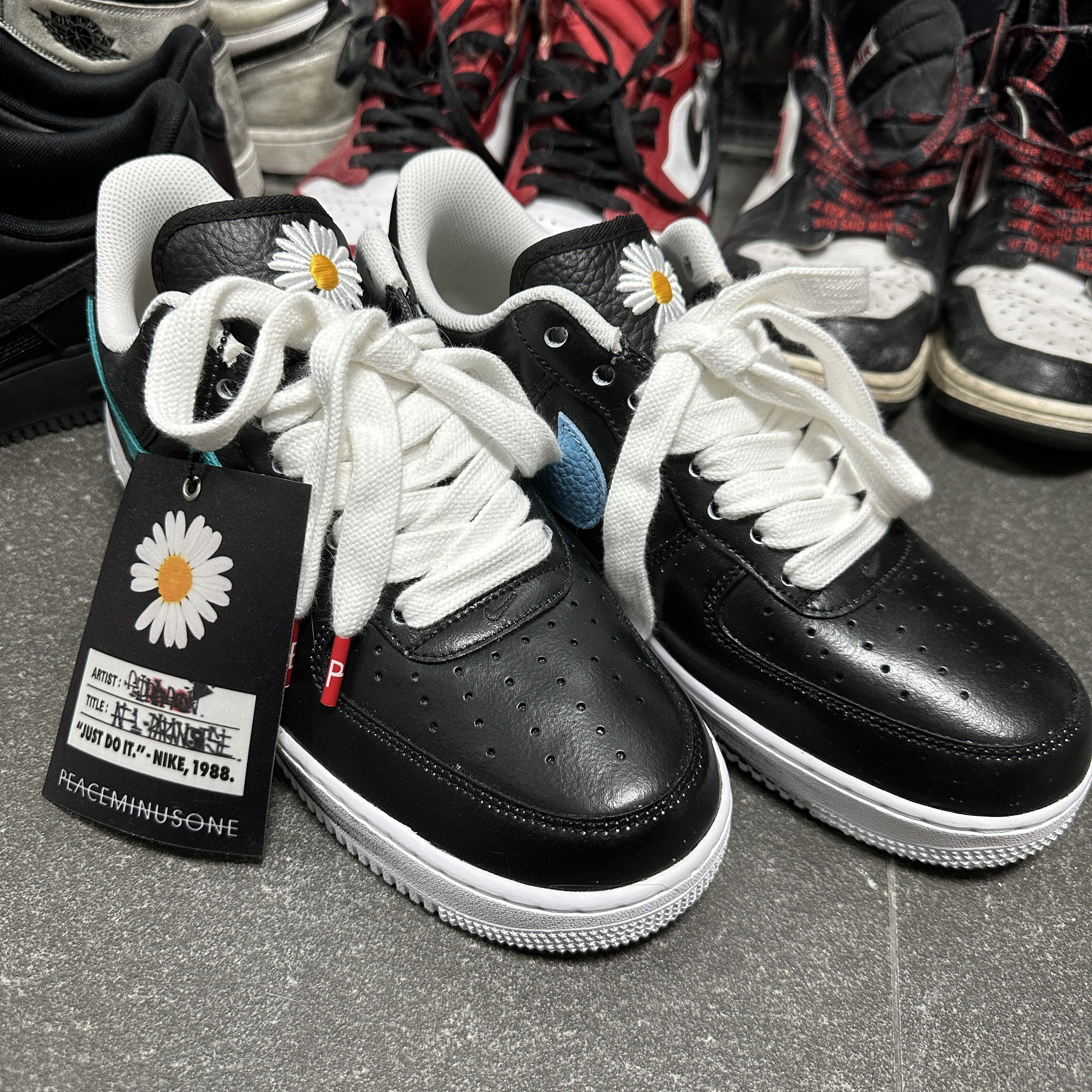 Nike x Peaceminusone Air Force 1 Low Para-Noise 3.0 Black and Multicolor 착용 스타일 - 5