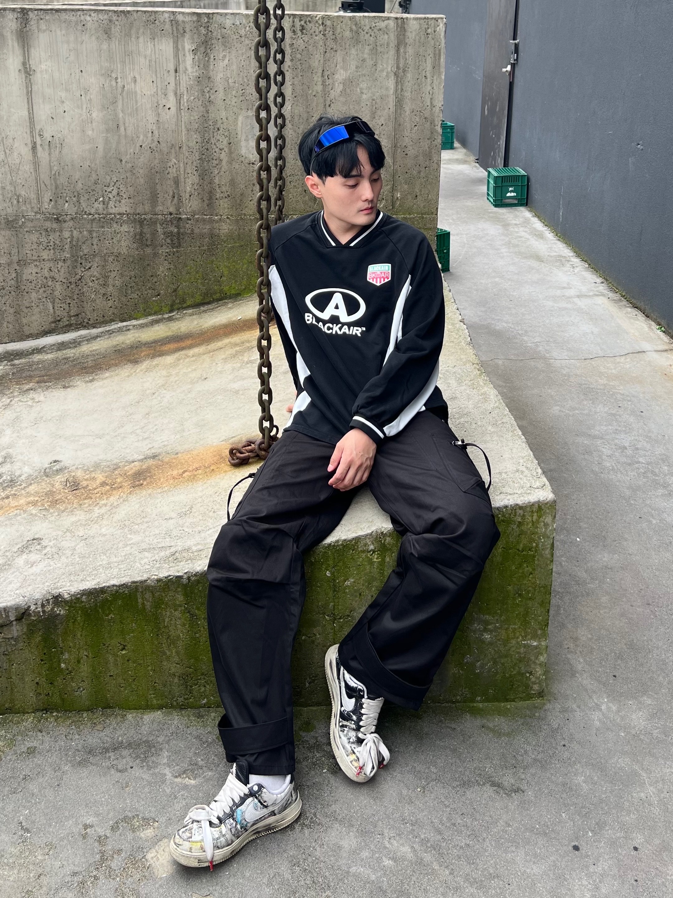 NON FLOOR Earnest Cargo Pants Black 착용 스타일