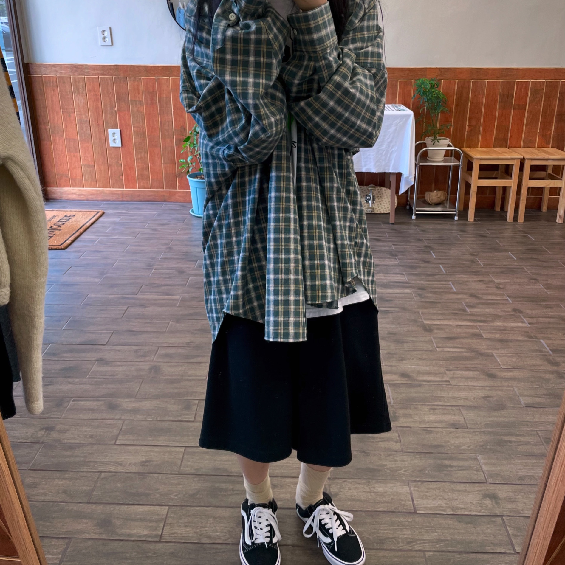 Vans ComfyCush Old Skool Black True white 착용 스타일