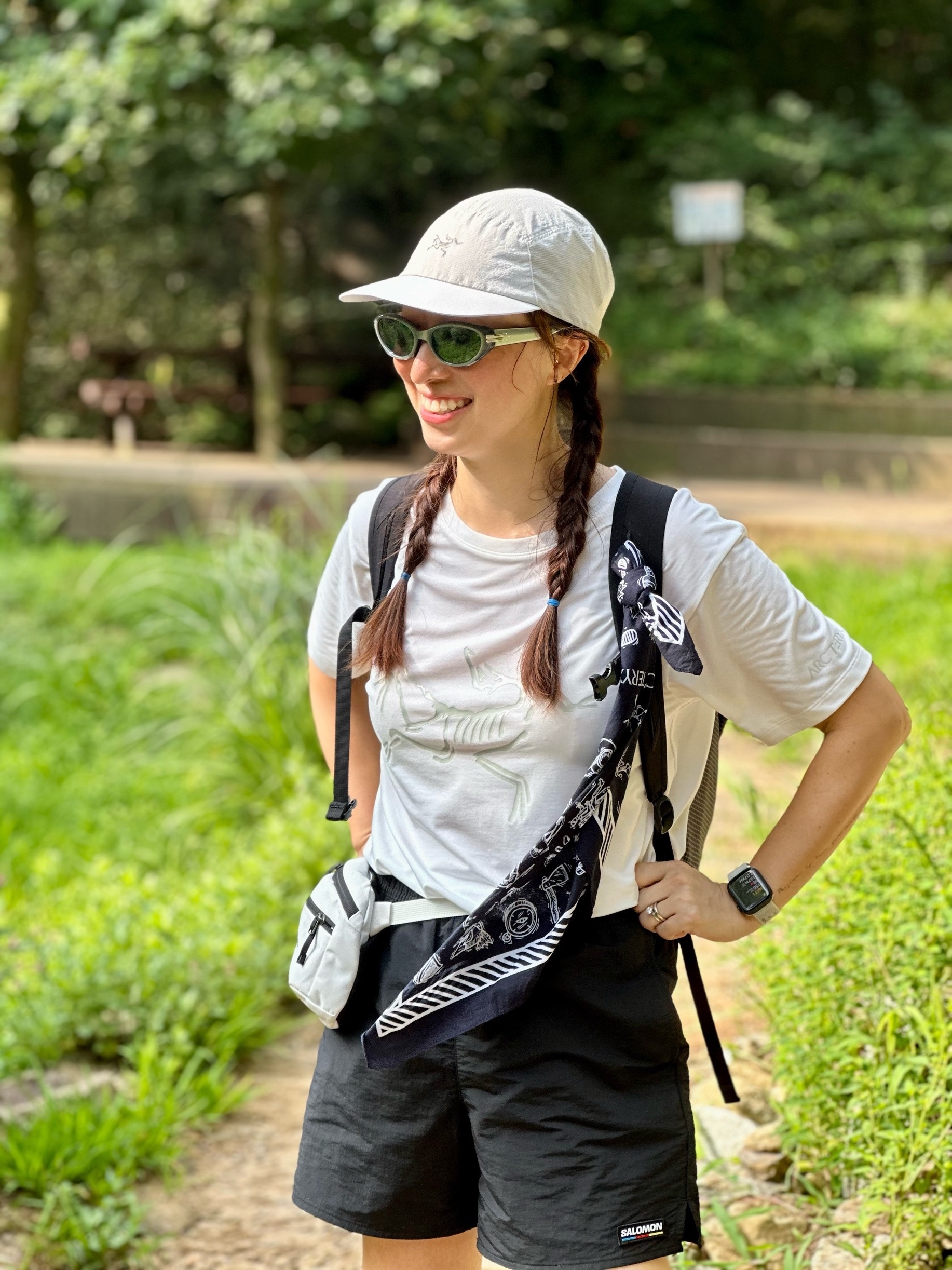Arc'teryx Mantis 1 Waistpack Orca, Roa Lhakpa Gray 착용 스타일 - 2