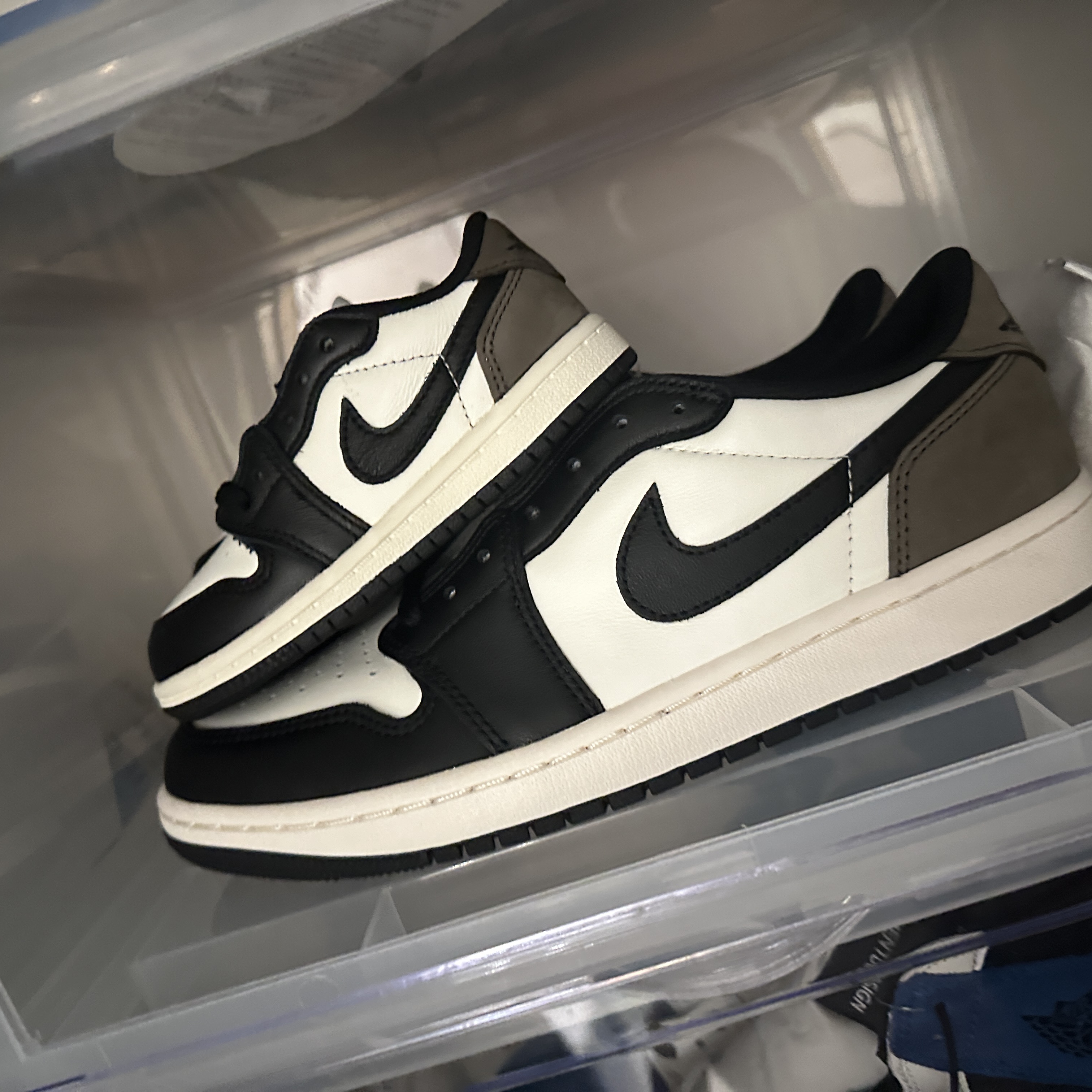 Jordan 1 Retro Low OG Mocha, (TD) Jordan 1 Retro Low OG Mocha 착용 스타일