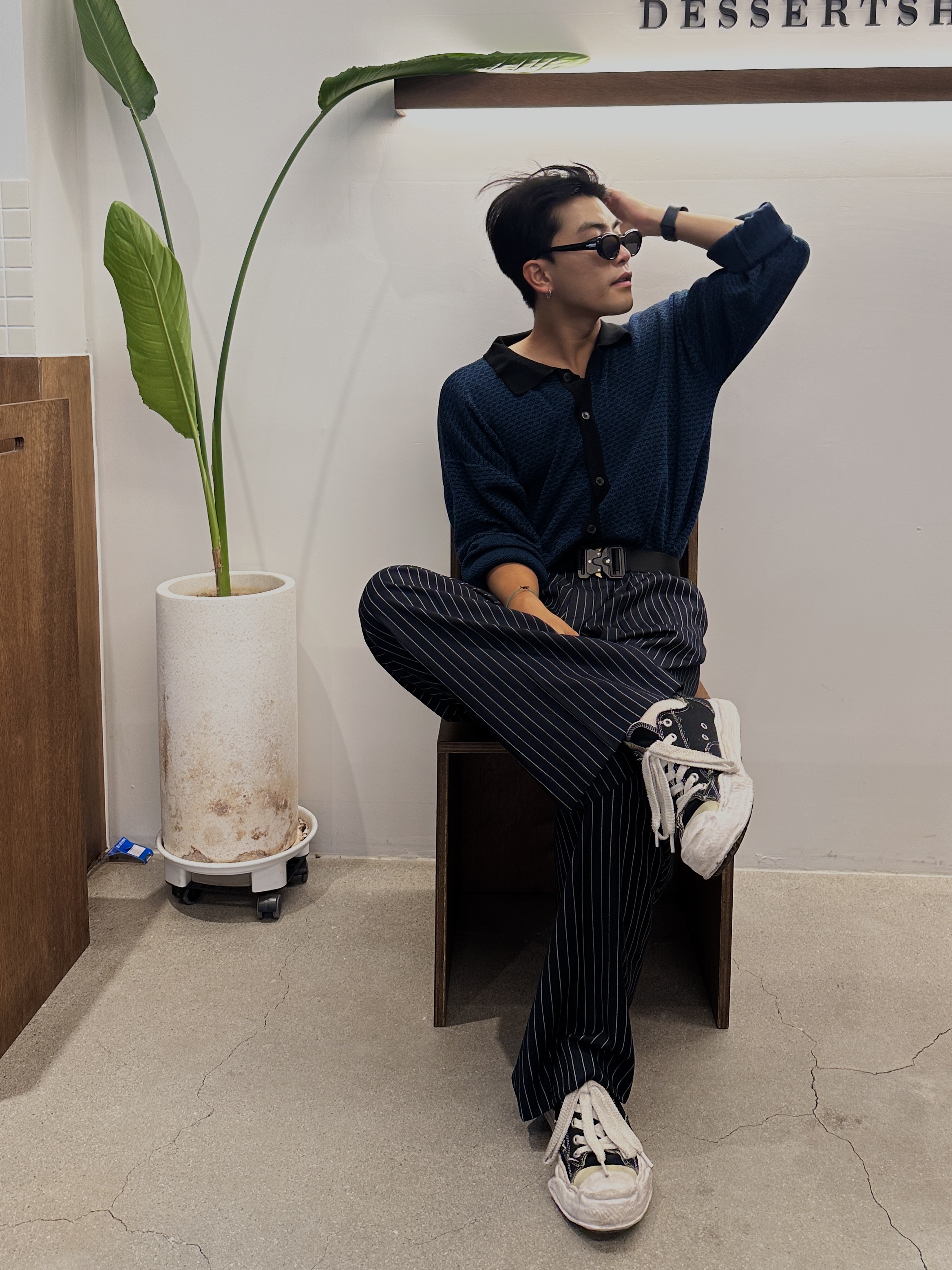 Gentle Monster x Jennie Jentle Salon Hush 01 Black Gray, Maison Mihara Yasuhiro Hank OG Sole Canvas Low-top Sneakers Black 착용 스타일 - 3