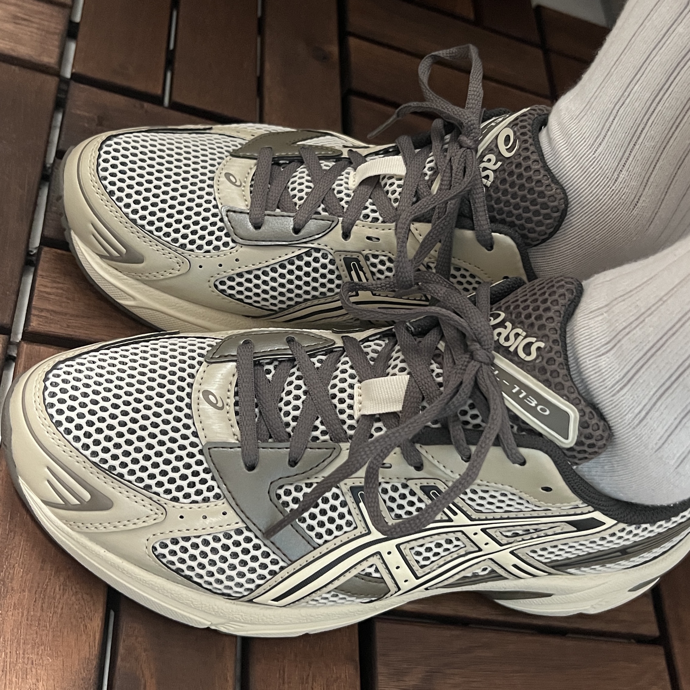 Asics Gel-1130 Birch Dark Taupe - Korea Exclusive 착용 스타일