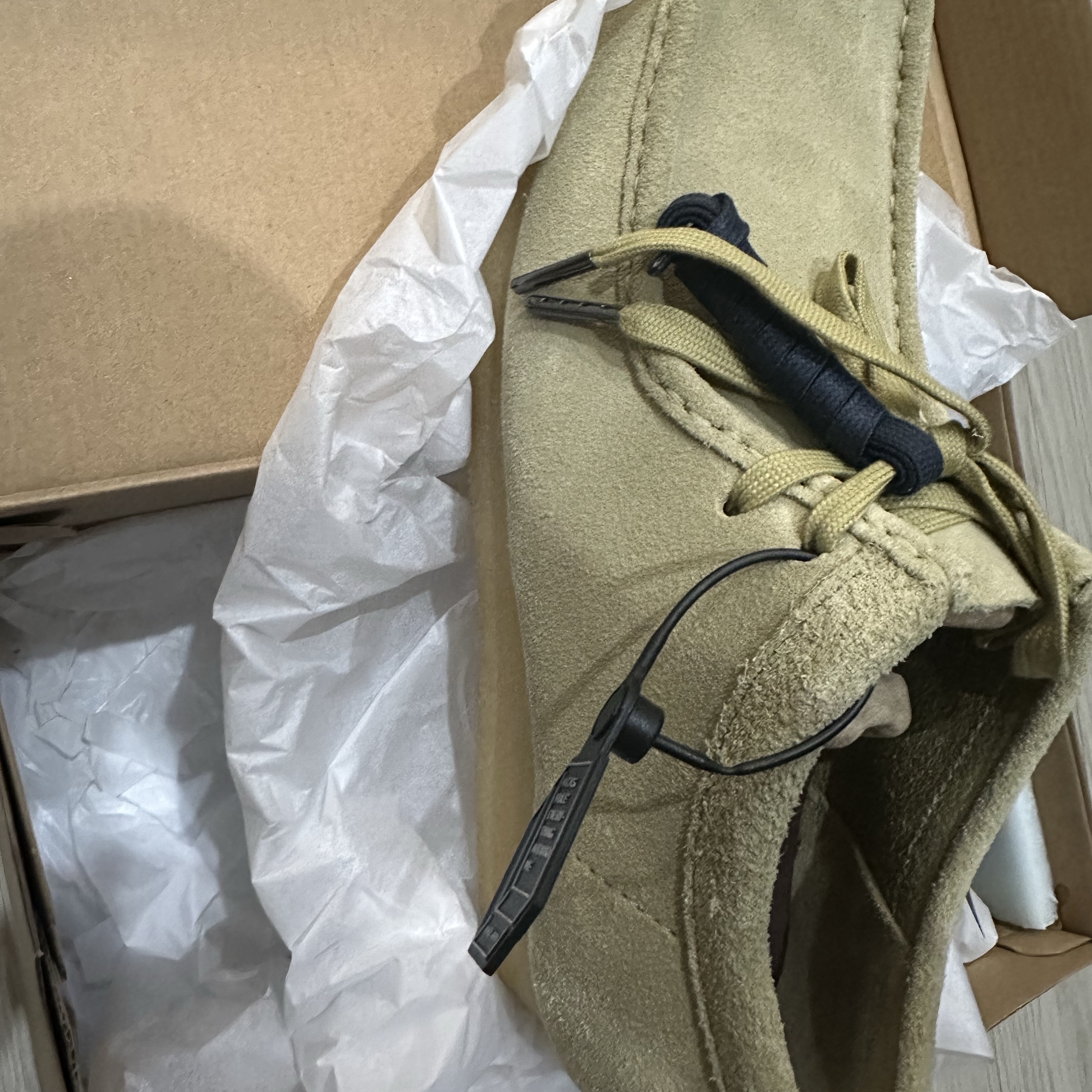 Clarks Wallabee Maple Suede 착용 스타일