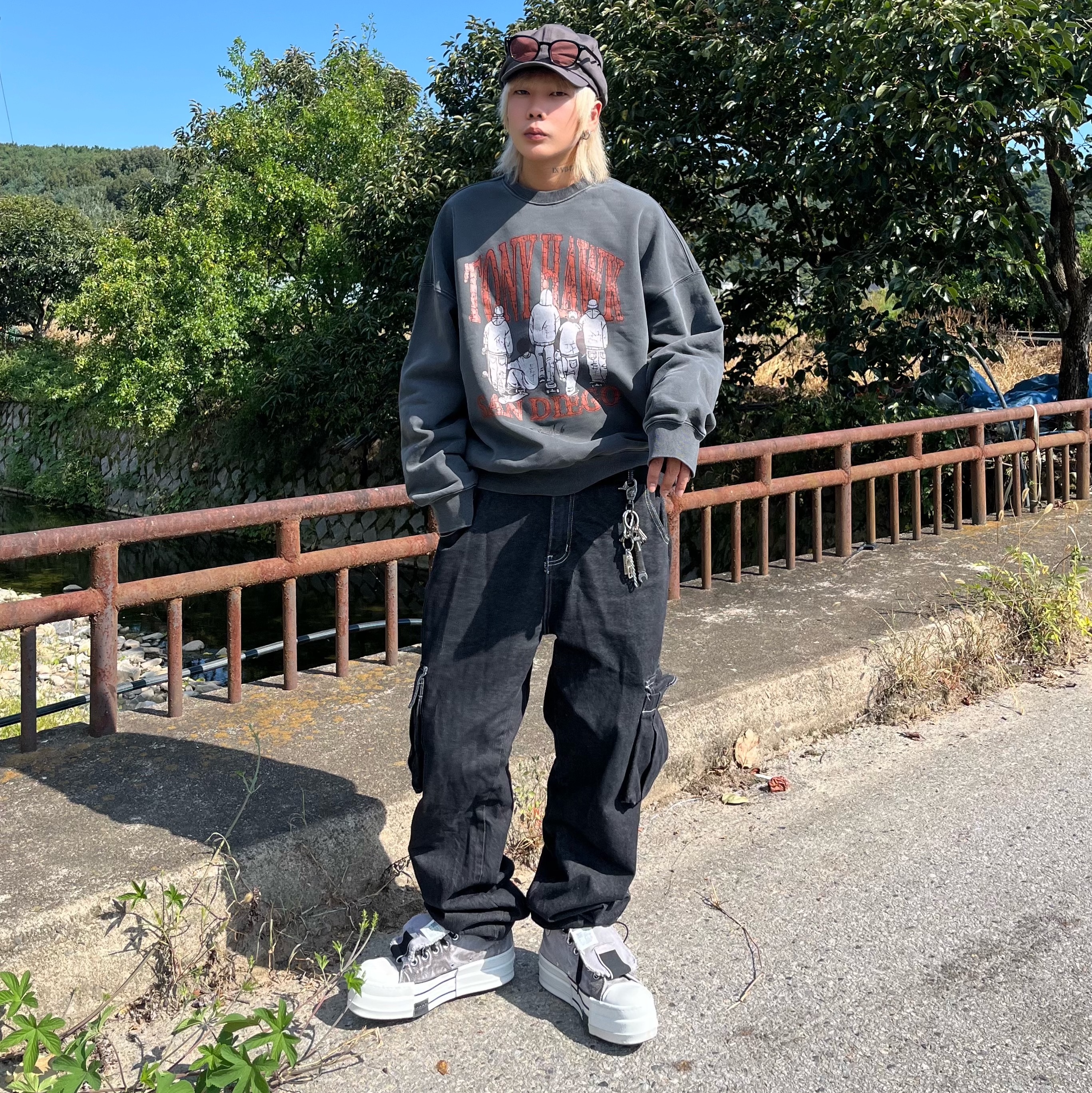 Converse x Drkshdw DBL Drkstar Overdye Chuck 70 Hi Concrete 착용 스타일 - 1