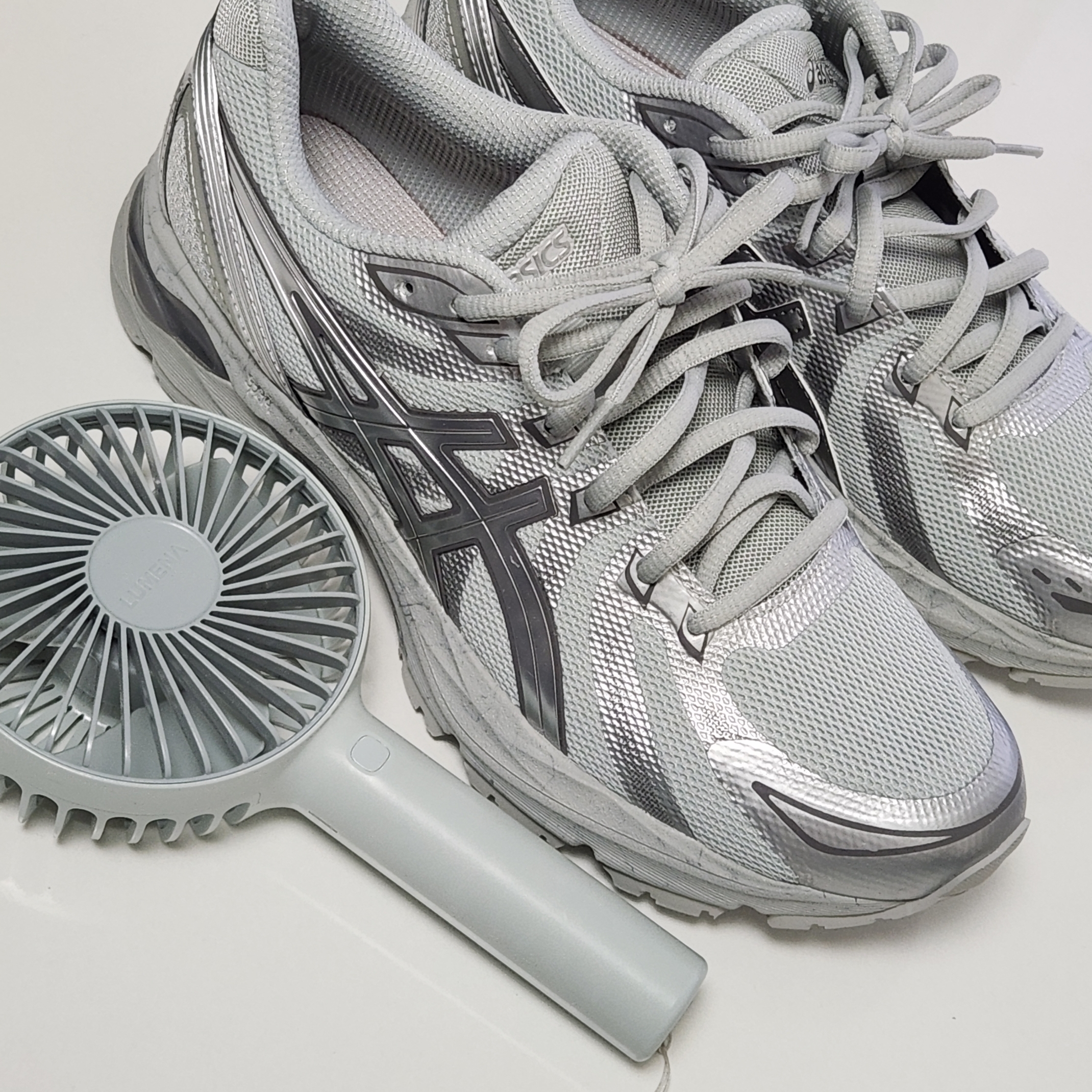 (W) Asics Gel-Flux 4 CN Gray Silver 착용 스타일 - 1