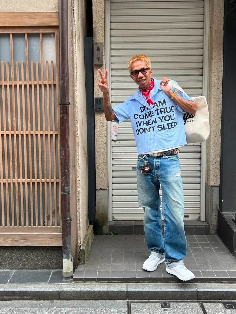 Supreme Hav-A-Hank Bandanas Multicolor (Set of 3) - 24SS, (W) Dior D-Floral Mitzah Scarf Ivory Red Silk Twill 착용 스타일 - 4