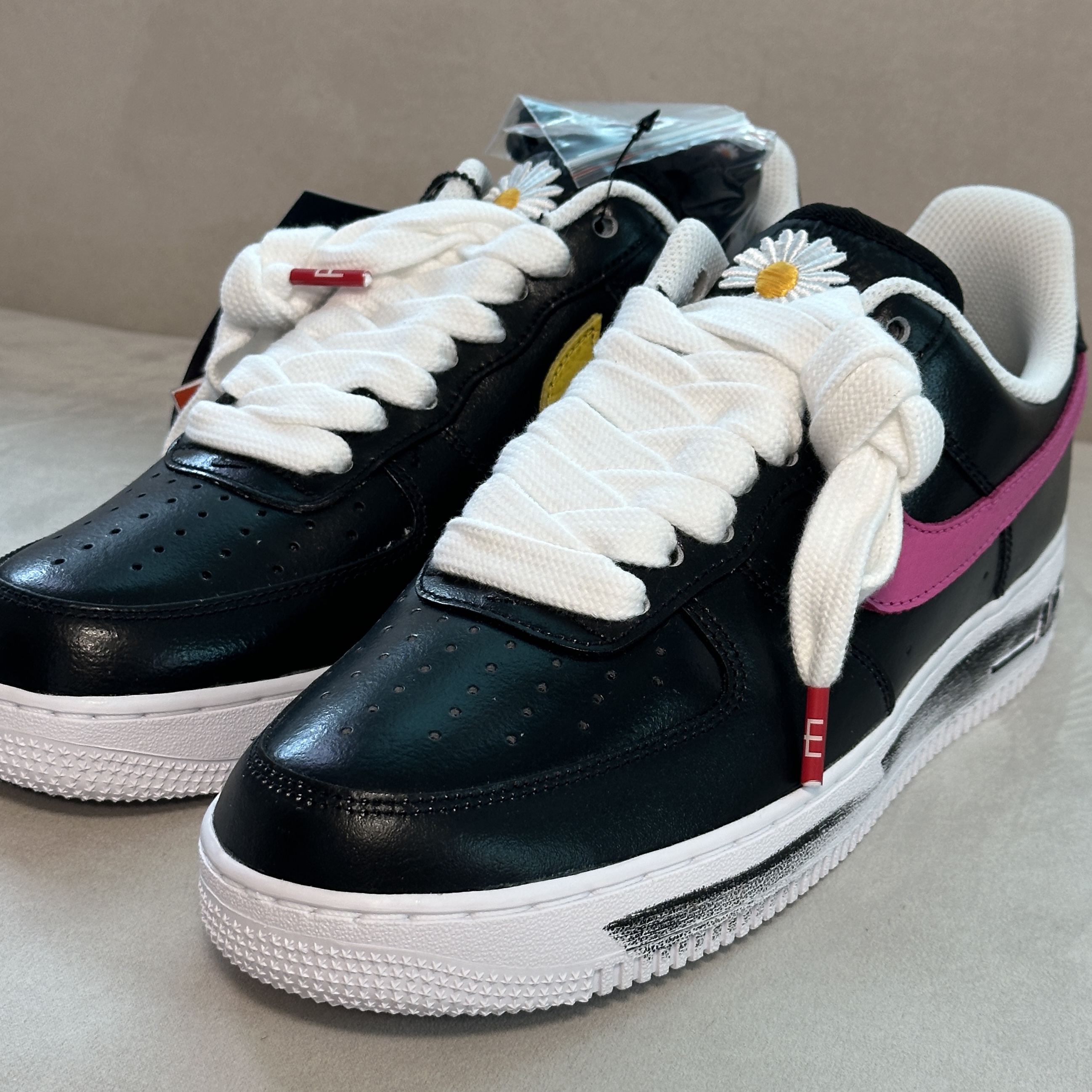 Nike x Peaceminusone Air Force 1 Low Para-Noise 3.0 Black and Multicolor 착용 스타일 - 4