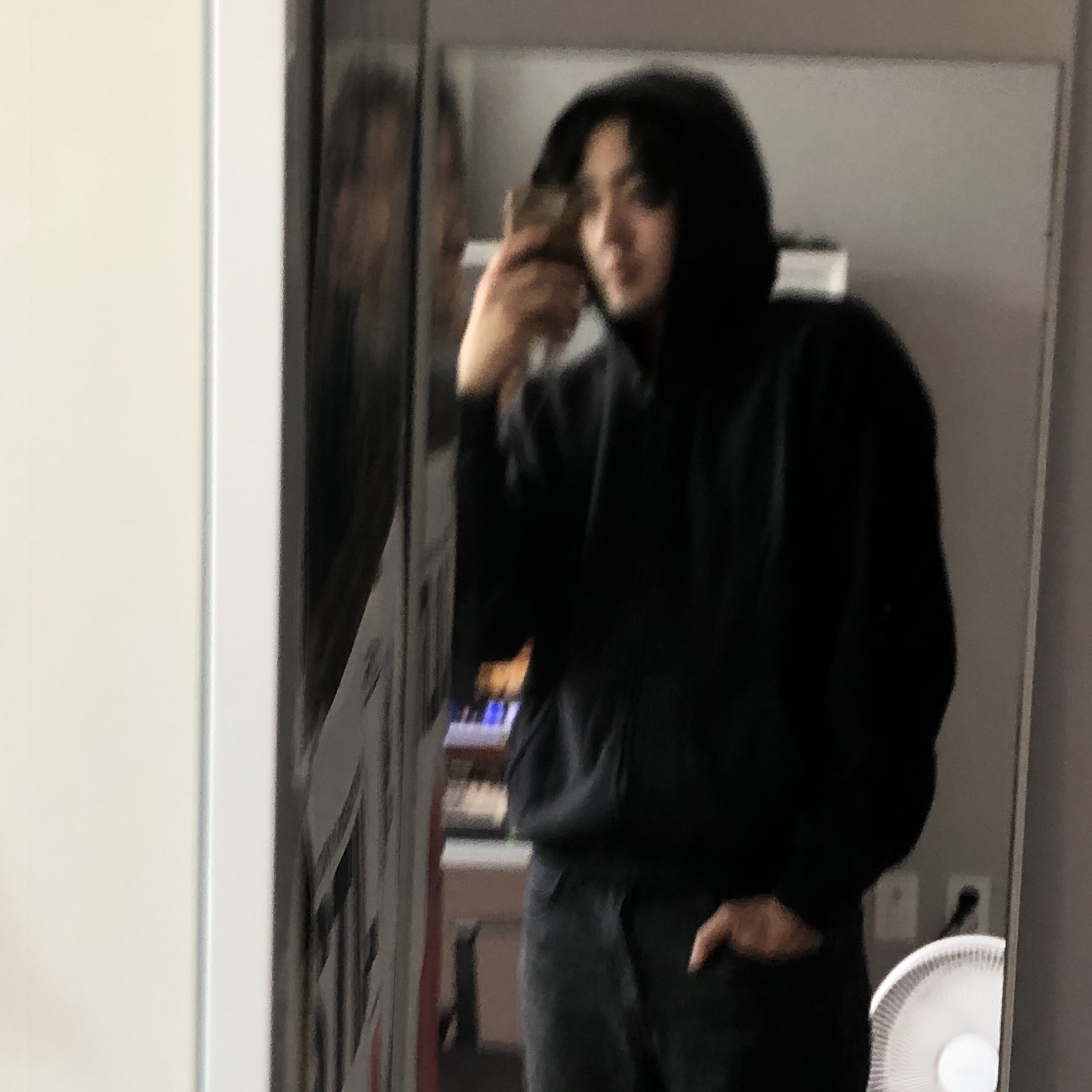 Yeezy YZY Zip-Up Hoodie Black 착용 스타일 - 1