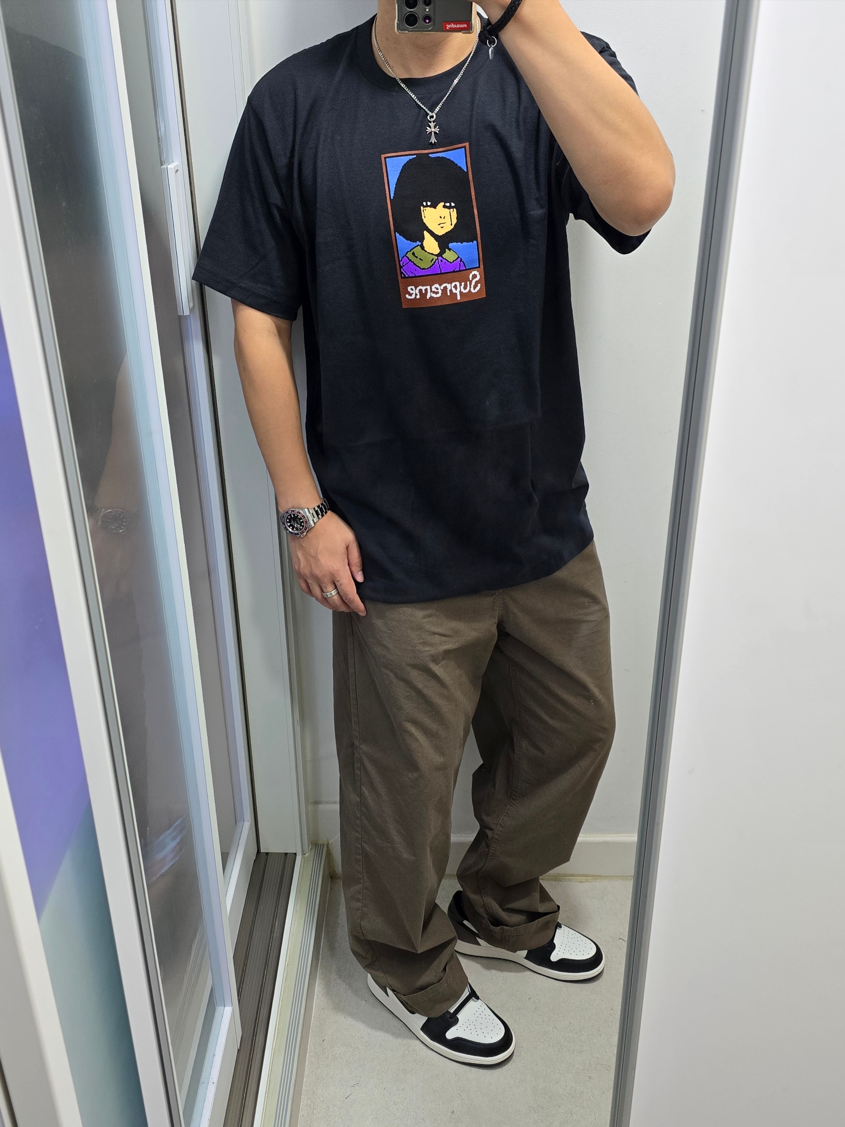 Supreme Emo T-Shirt Black - 24FW, Jordan 1 Retro Low OG Mocha 착용 스타일