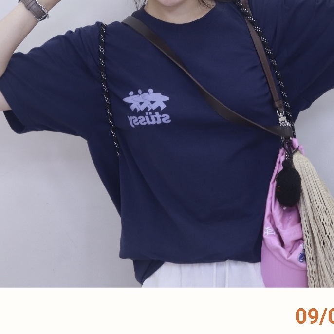 Stussy Surfwalk T-Shirt Navy 착용 스타일