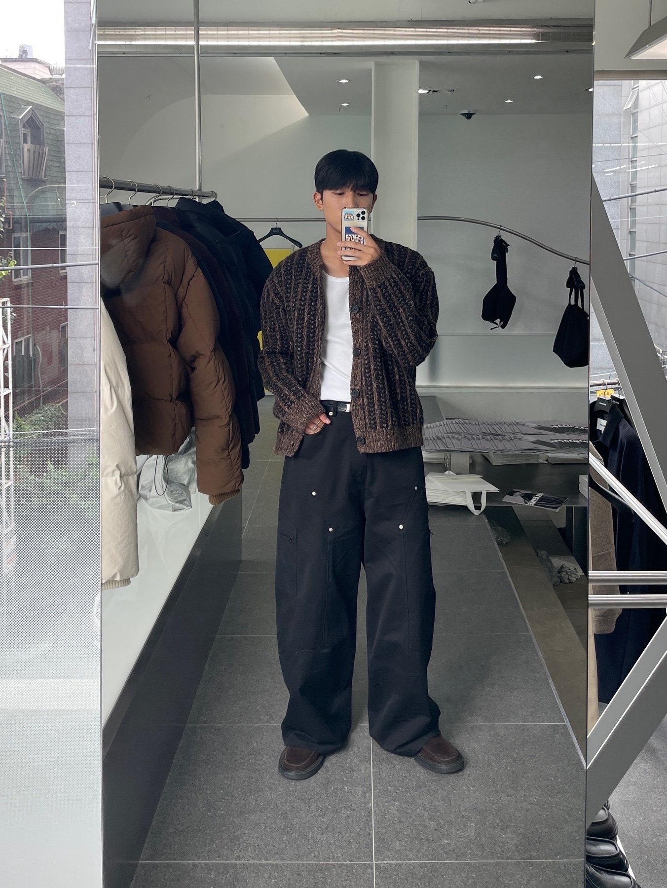Haleine Carpenter Cargo Wool Pants Brown (VB306), Haleine Carpenter Cargo Wool Pants Navy (VB307) 착용 스타일