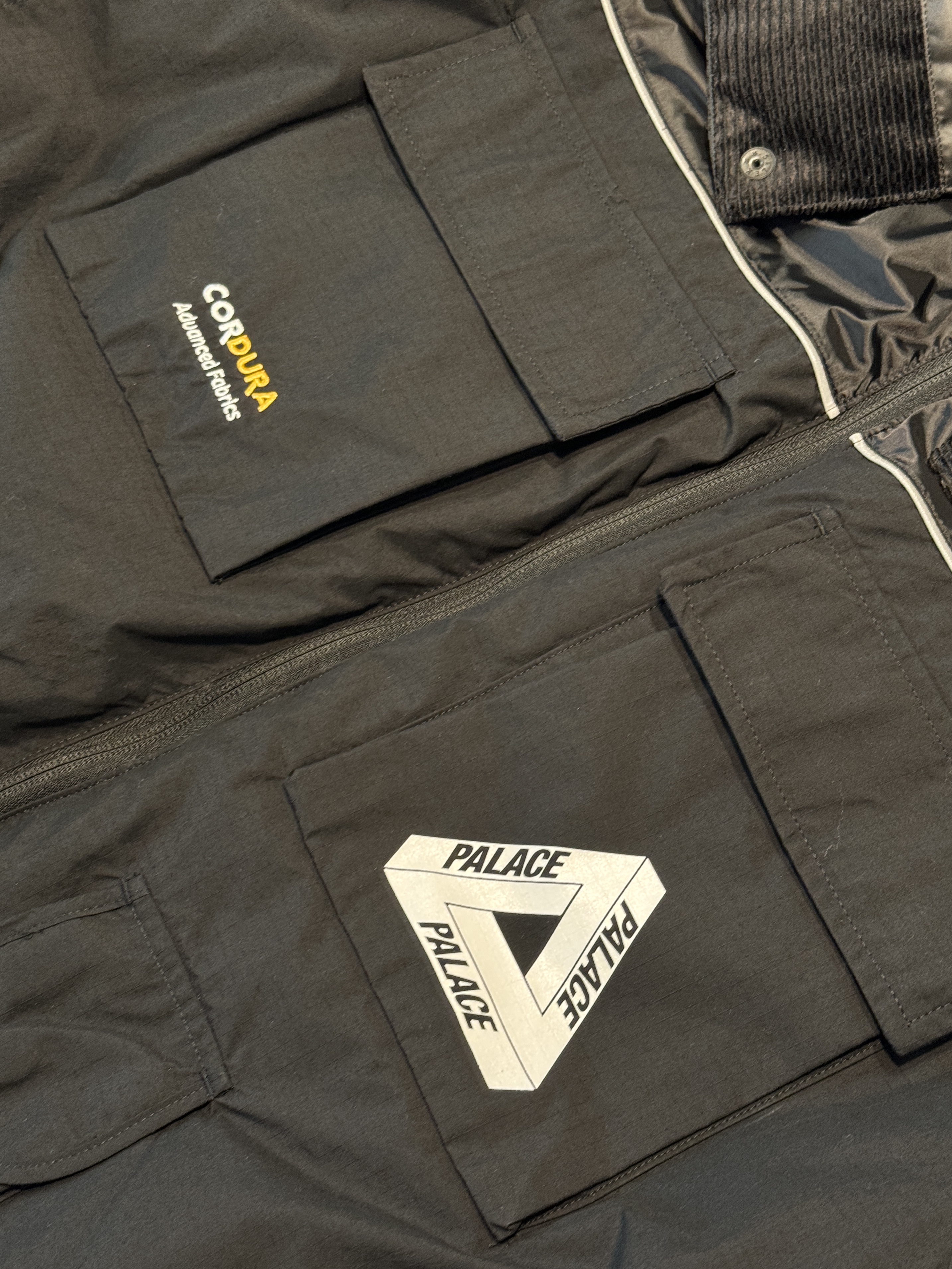Junya Watanabe x Palace Cordura Nylon Jacket Black 착용 스타일 - 2