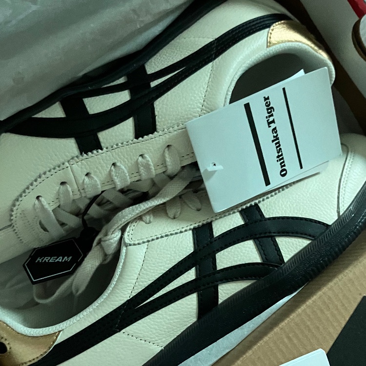 Onitsuka Tiger Tokuten White Black 착용 스타일 - 2