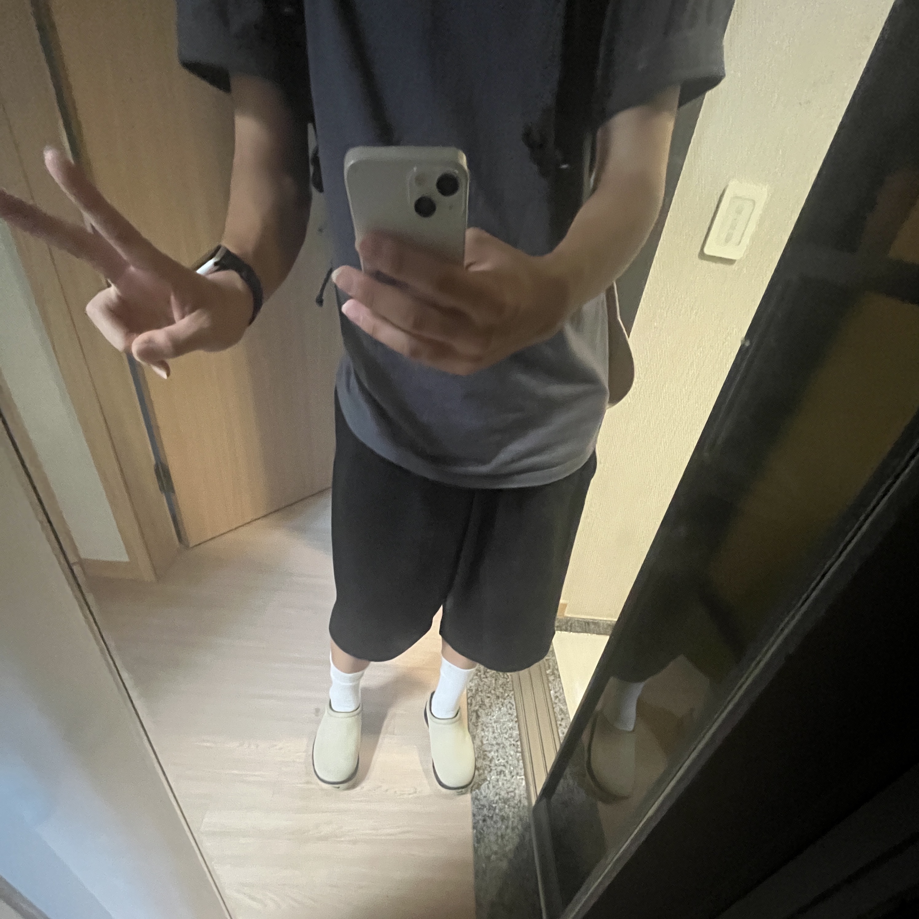 Nike ACG Rufus Limestone and Black 착용 스타일