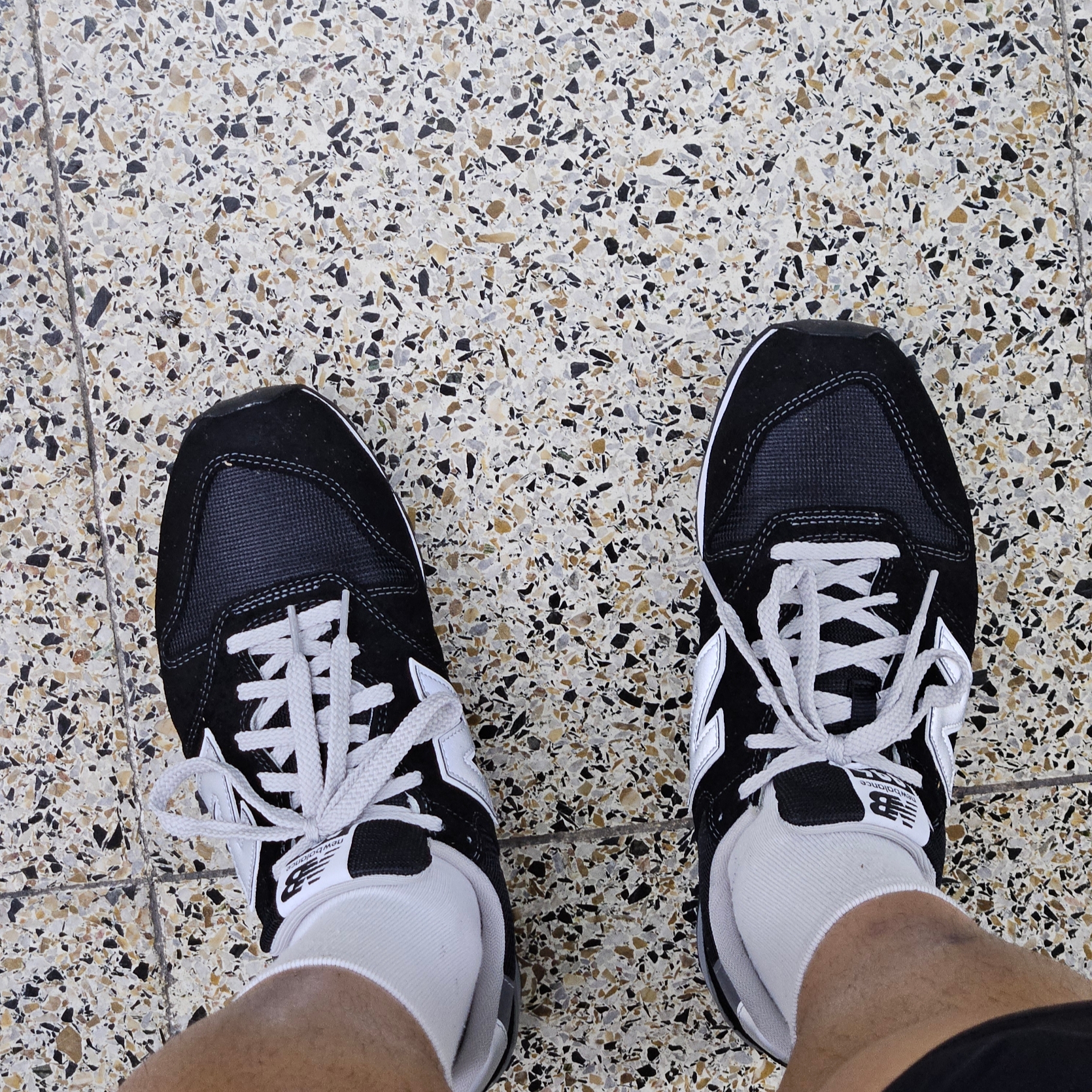 New Balance 996 Black 착용 스타일