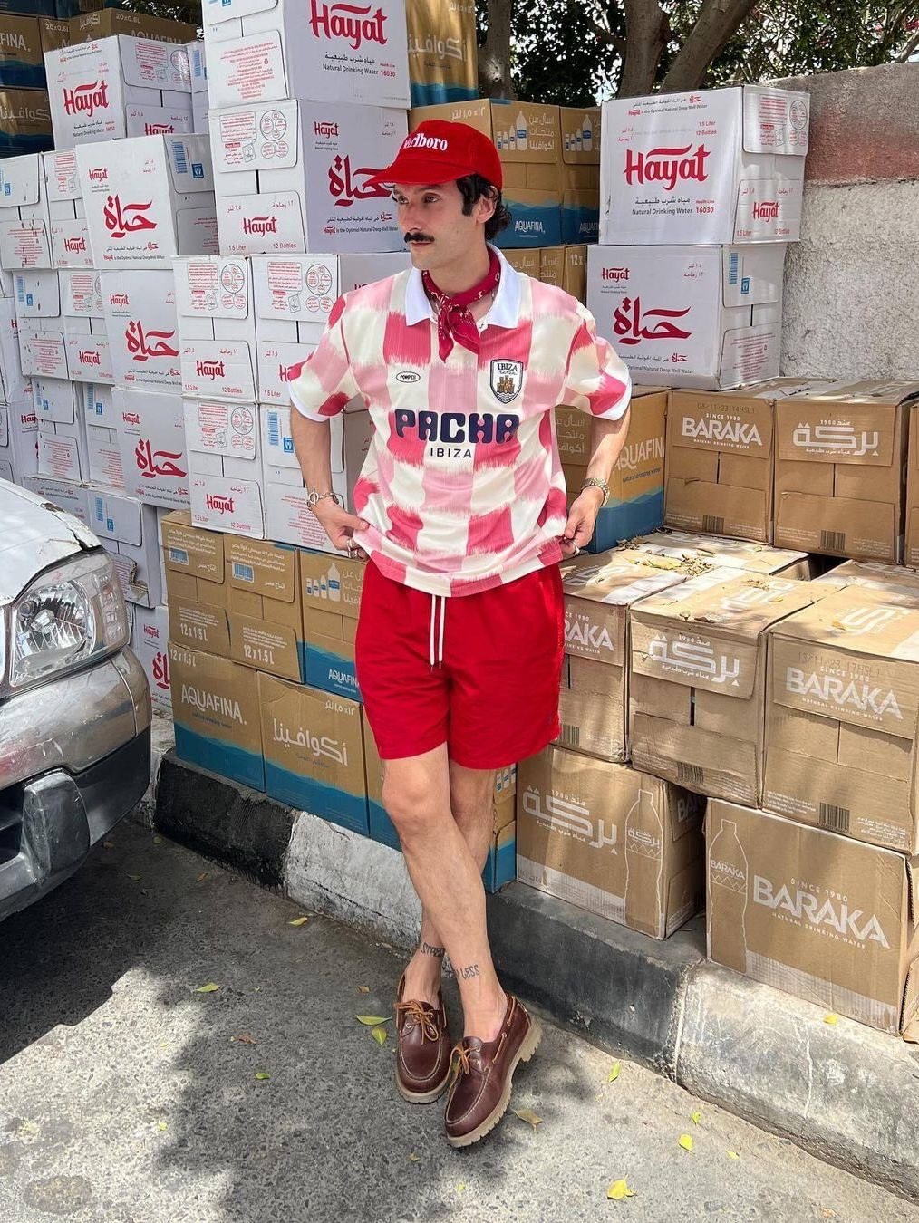 Supreme Hav-A-Hank Bandanas Multicolor (Set of 3) - 24SS, (W) Dior D-Floral Mitzah Scarf Ivory Red Silk Twill 착용 스타일 - 2