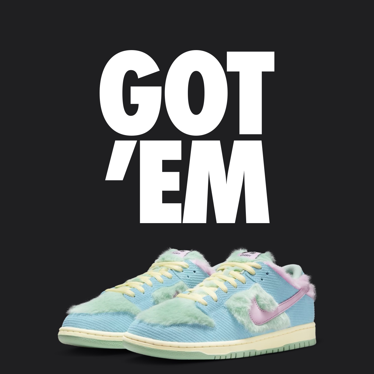 Nike x Verdy SB Dunk Low Pro Blue Gaze and Enamel Green 착용 스타일
