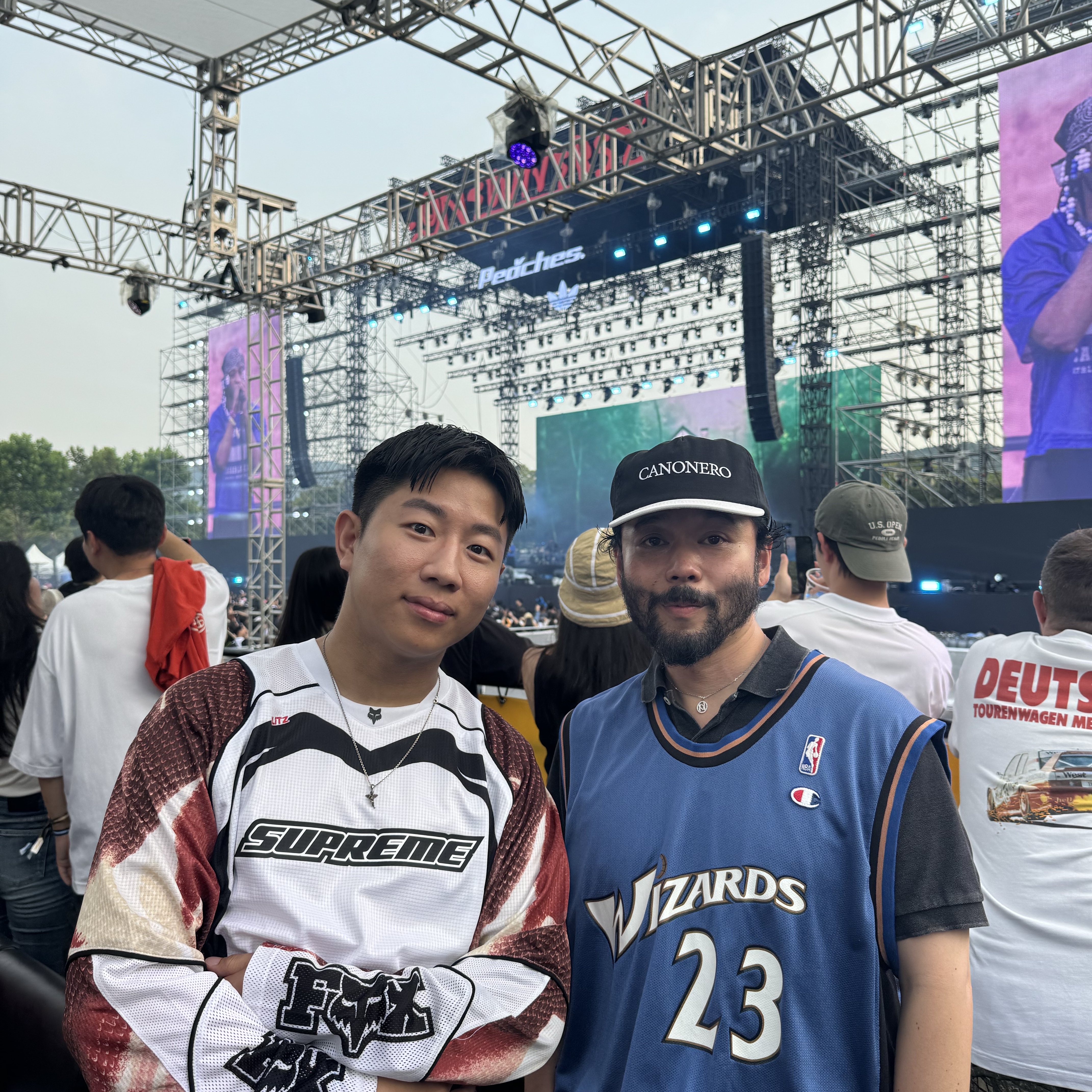 Supreme x Fox Racing Jersey White - 23FW 착용 스타일 - 1