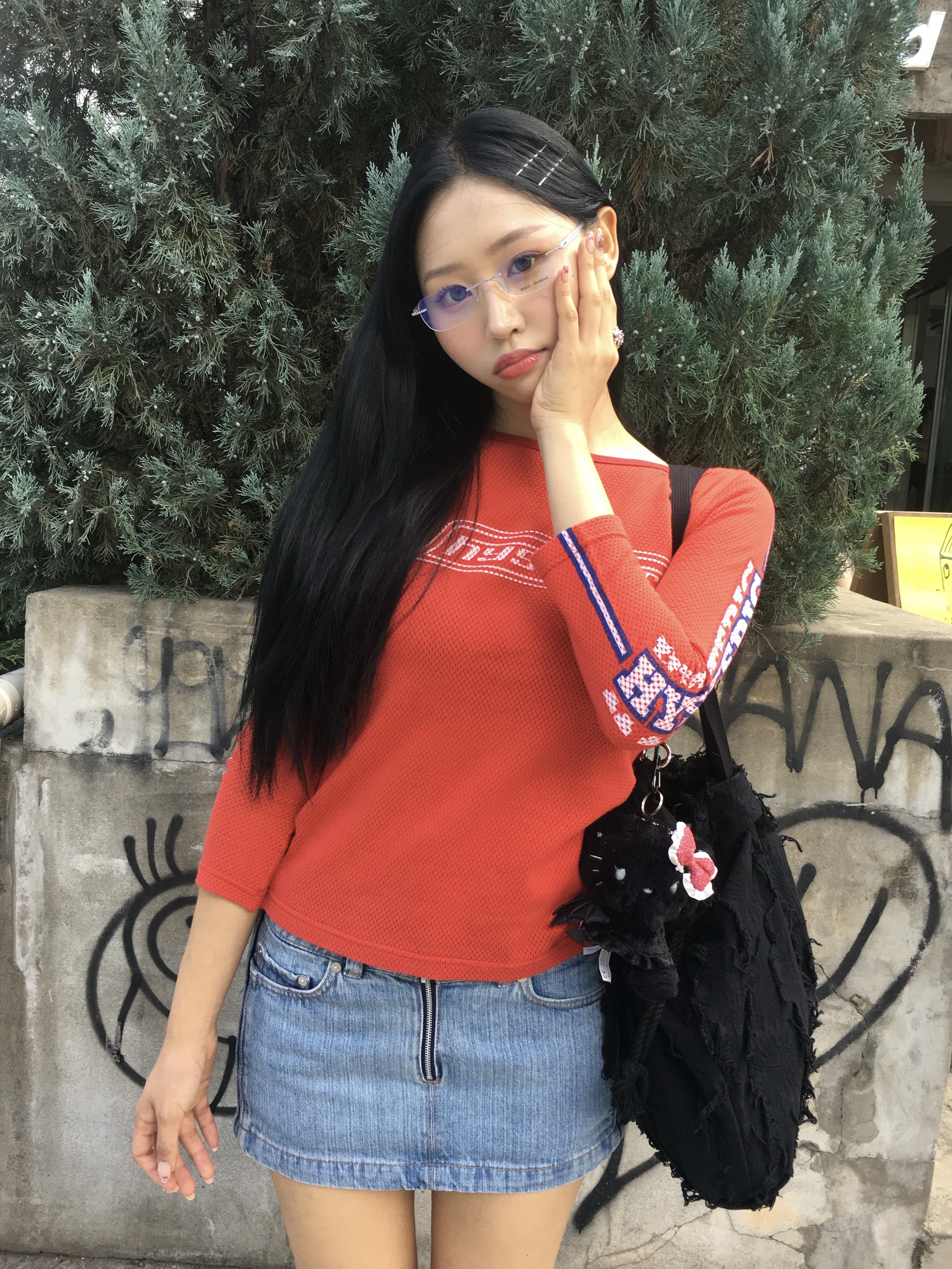 (W) Hysteric Glamour Vixen Girl T-Shirt Red 착용 스타일 - 4