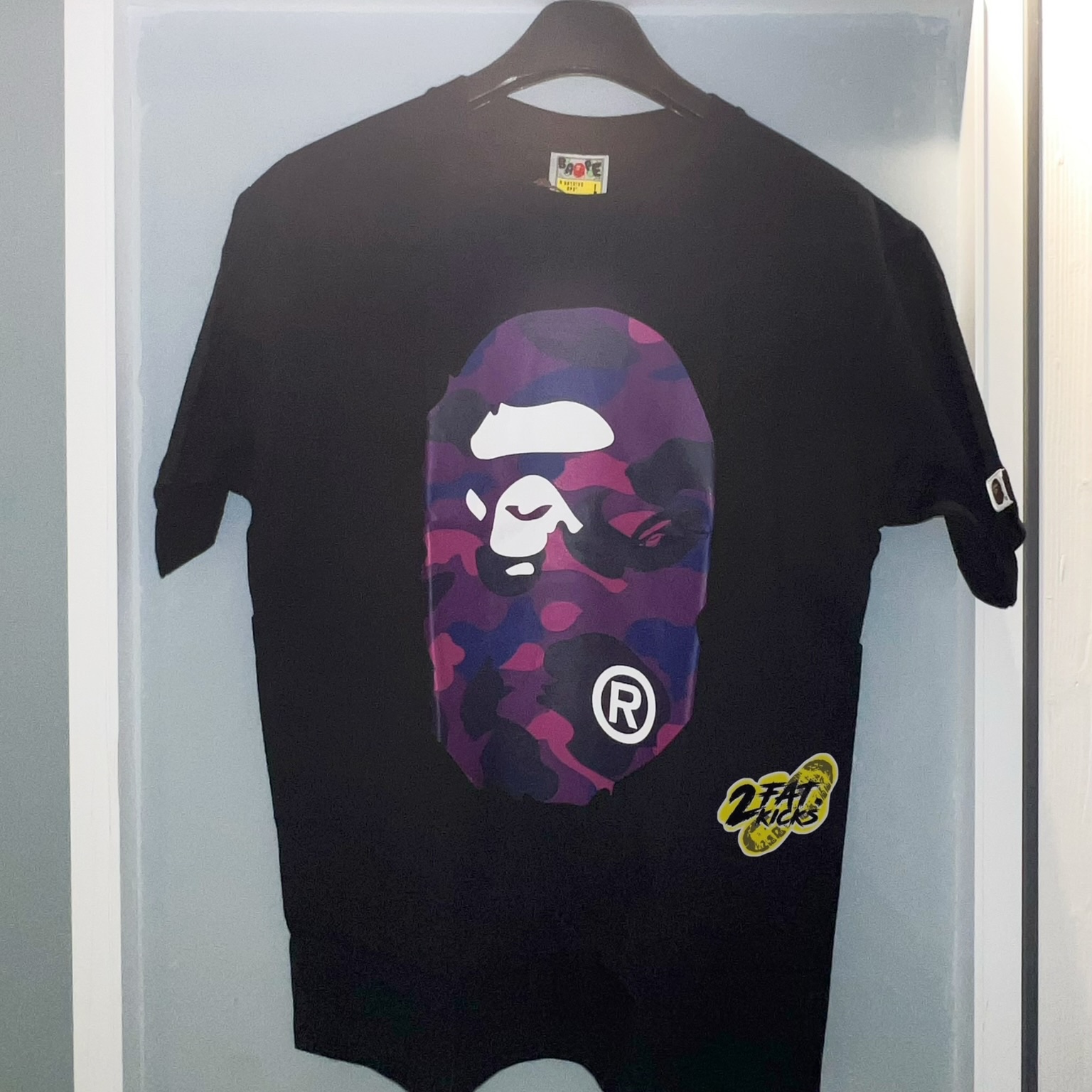 BAPE Color Camo Big Ape Head T-Shirt Black Purple, BAPE Color Camo Big Ape Head T-Shirt Black Navy 착용 스타일 - 6
